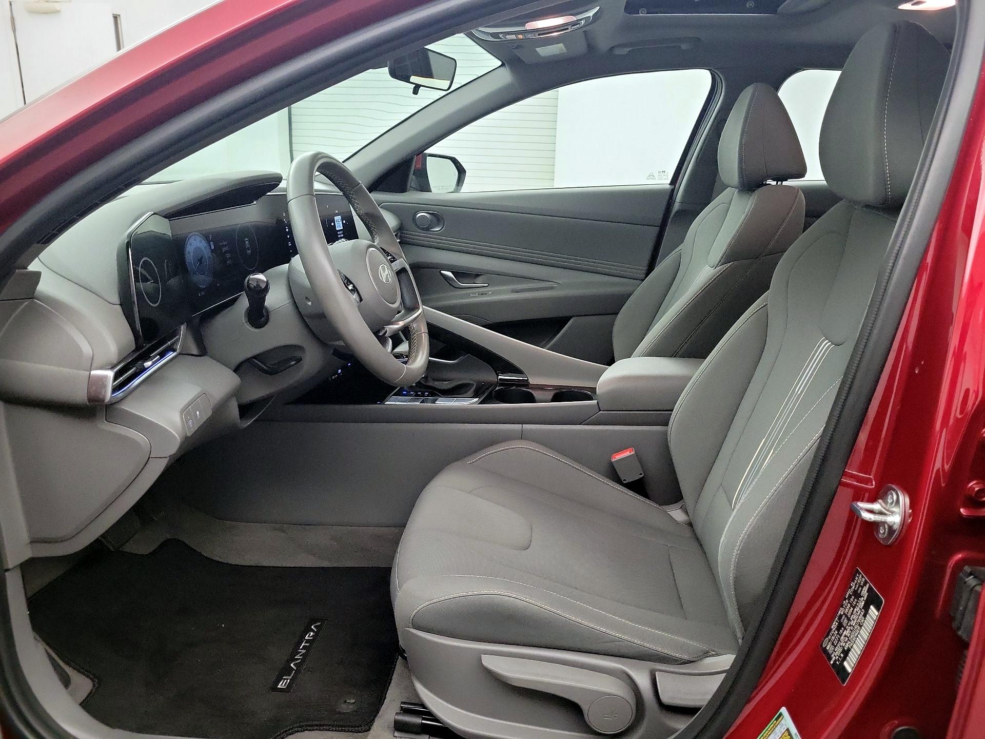 Thumbnail: 2024 Hyundai Elantra - 9