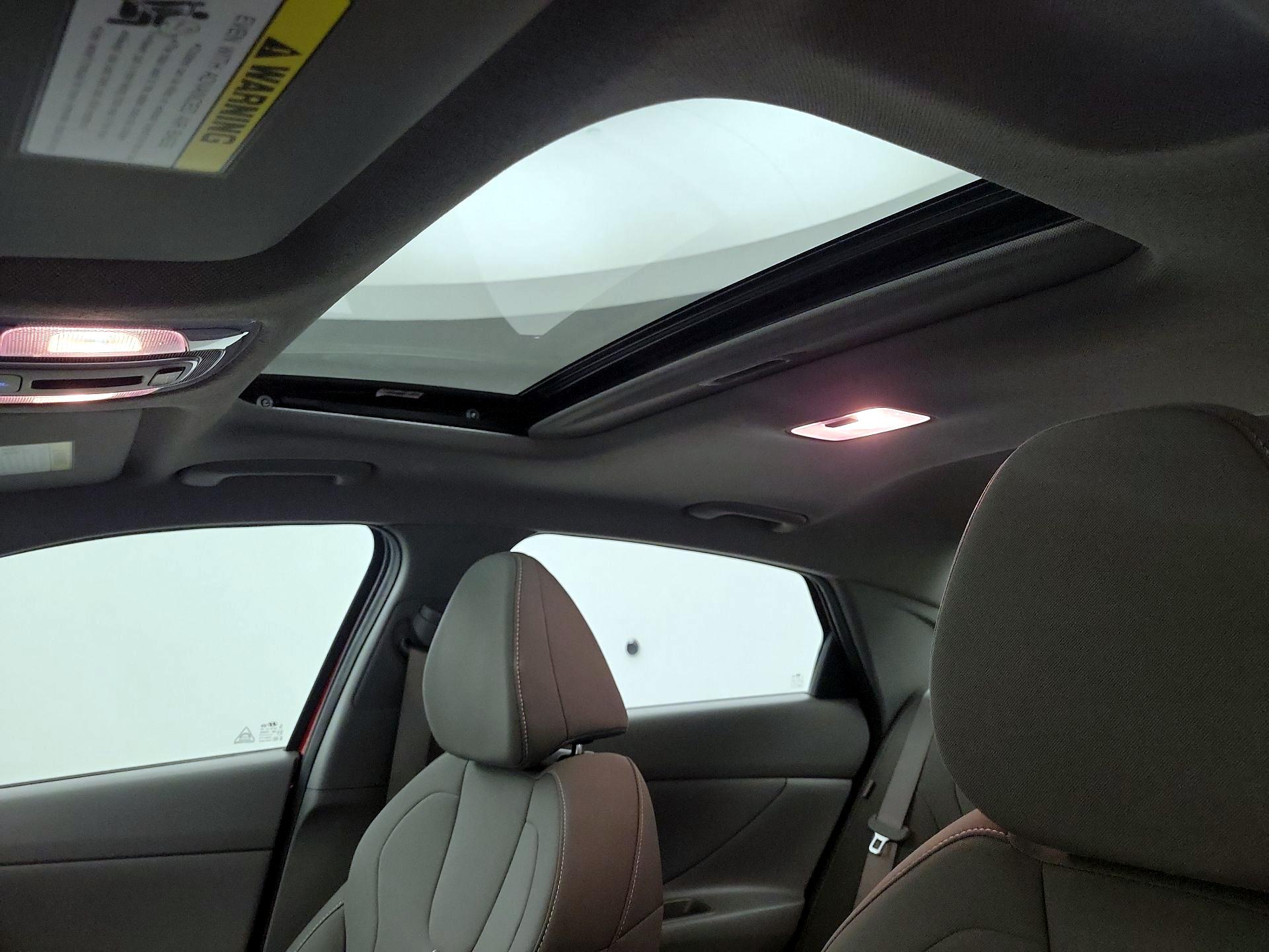 Thumbnail: 2024 Hyundai Elantra - 18