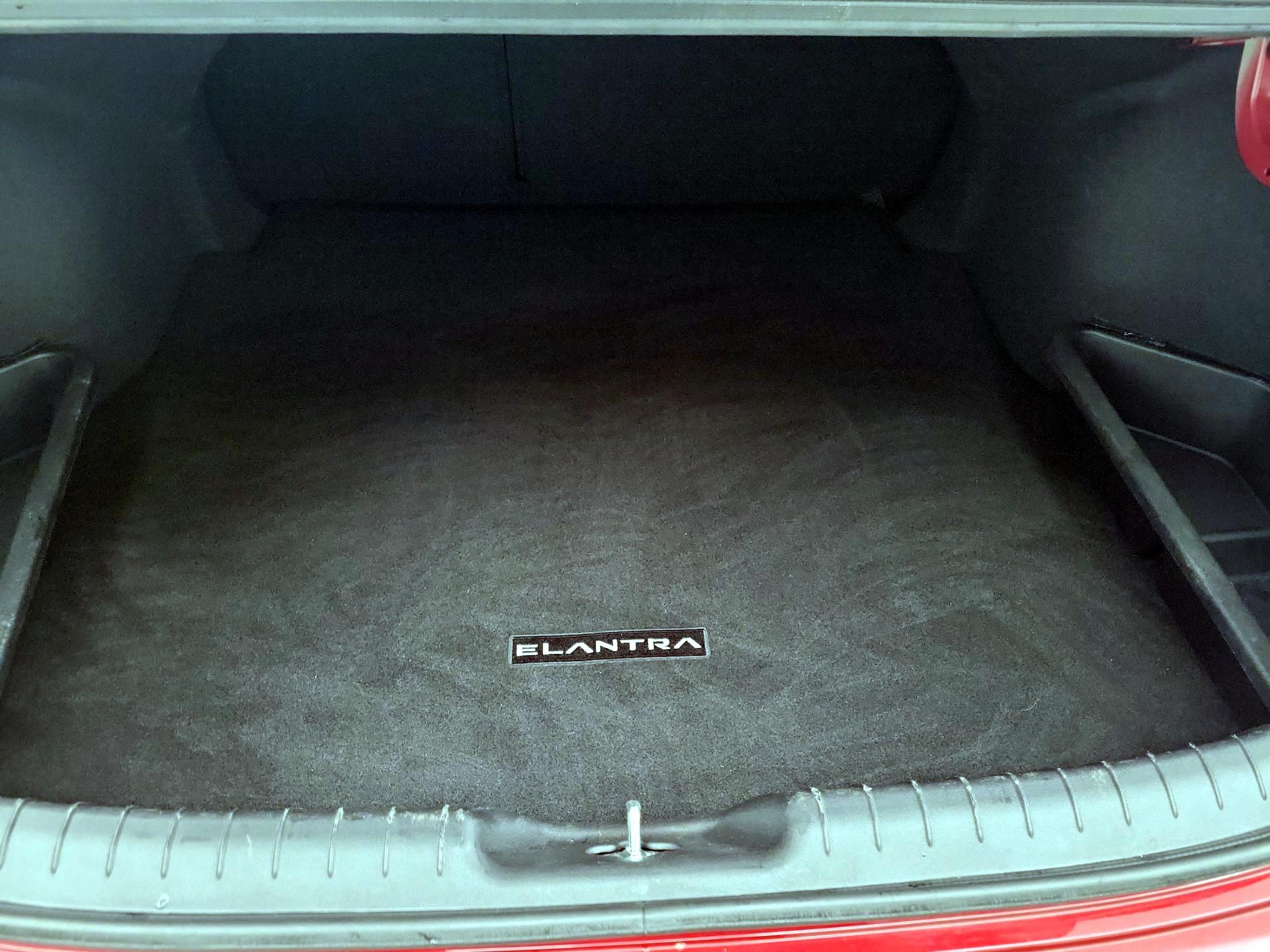 Thumbnail: 2024 Hyundai Elantra - 20