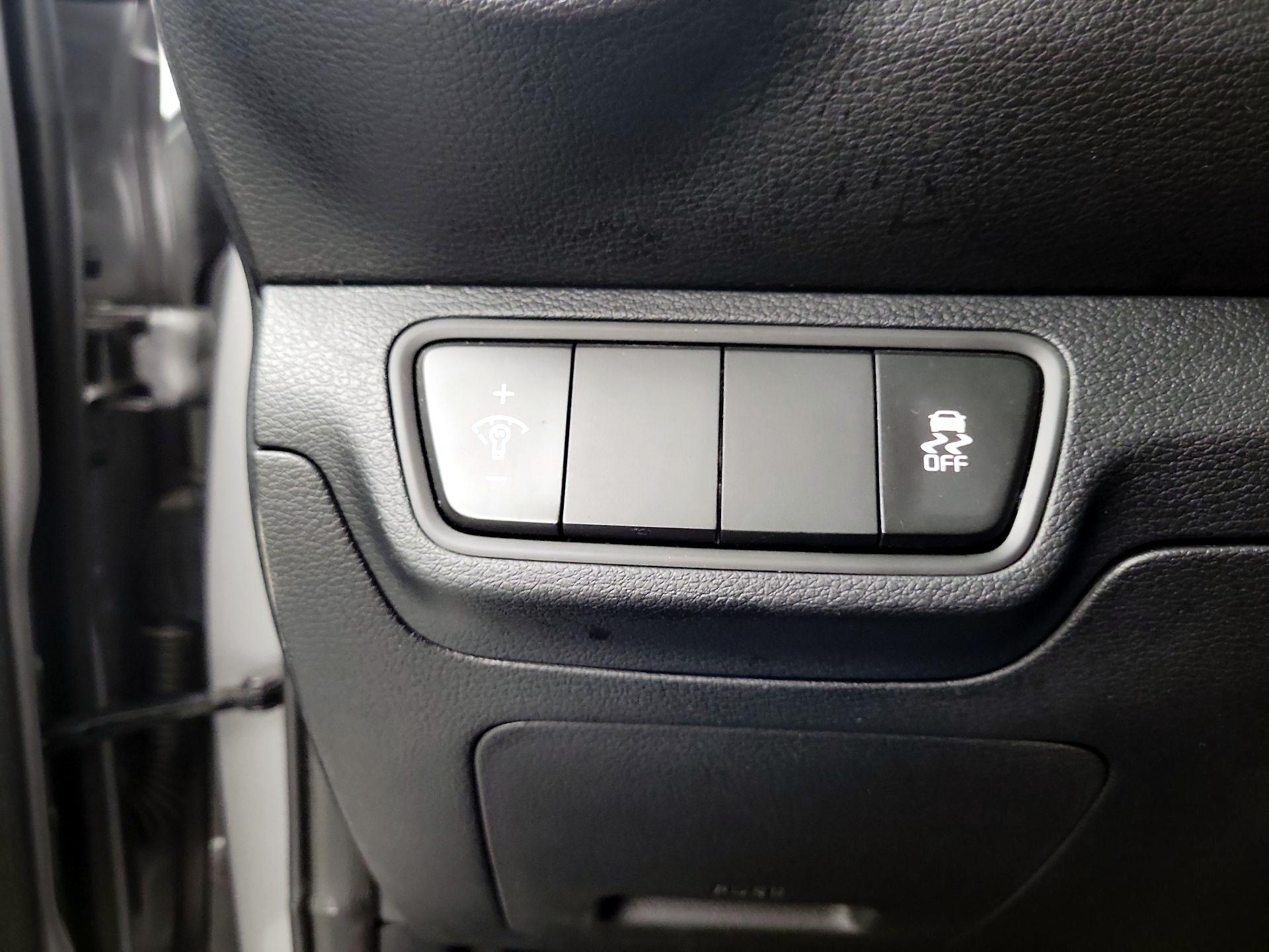 Thumbnail: 2024 Kia Forte - 11