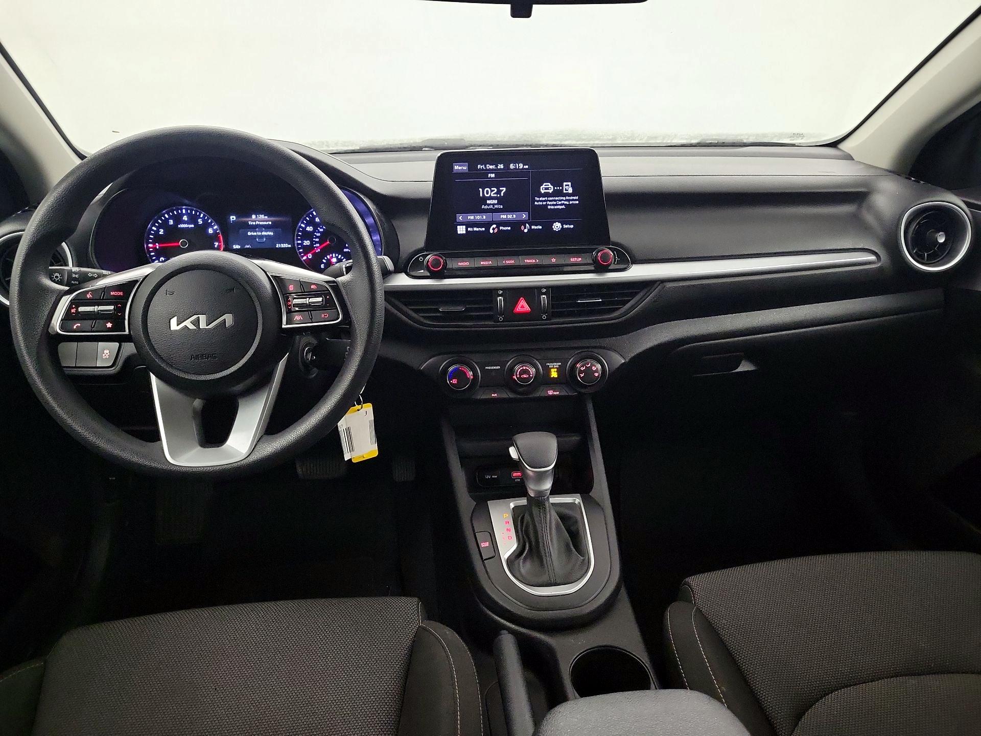 Thumbnail: 2024 Kia Forte - 8