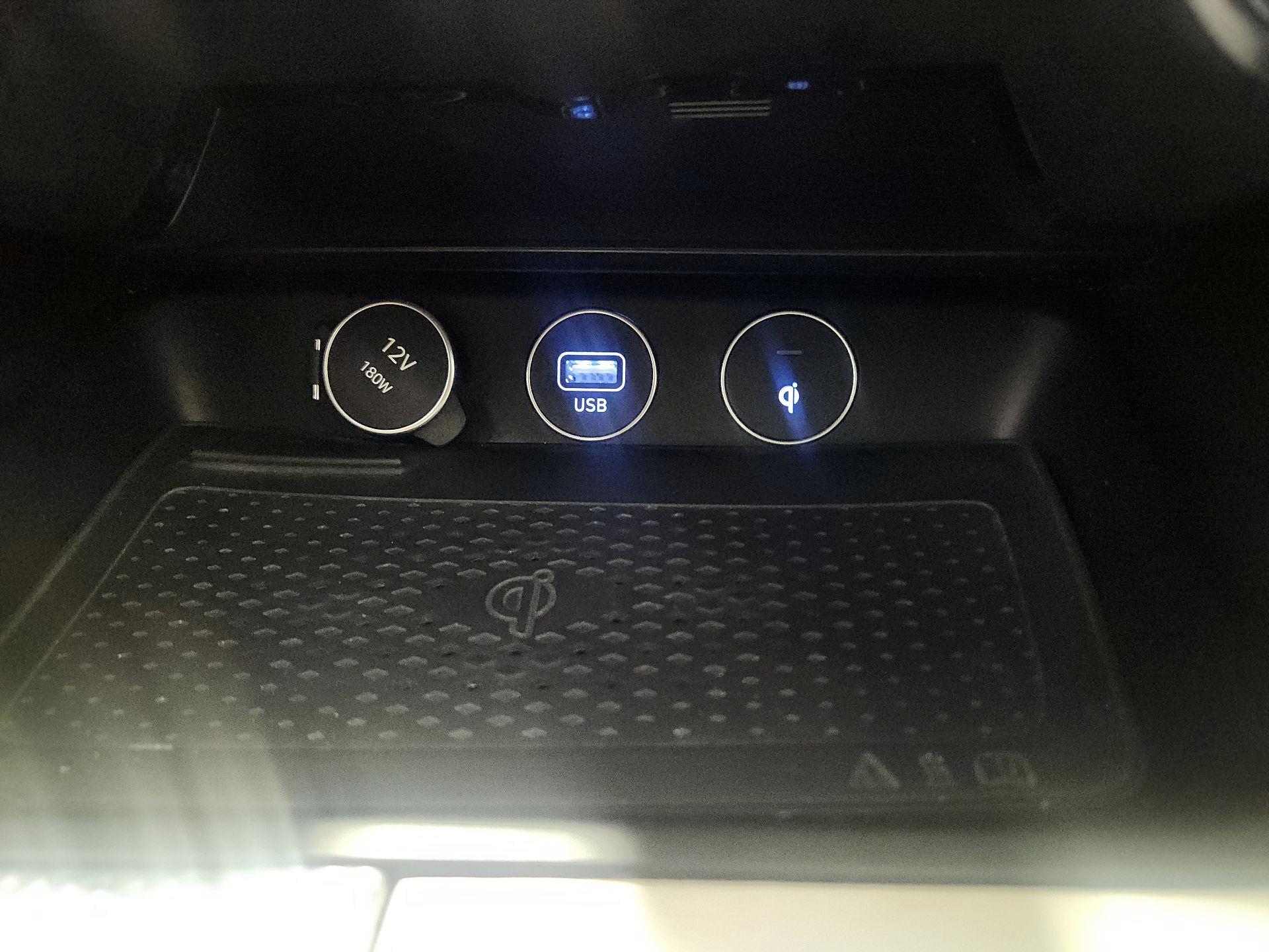 Thumbnail: 2023 Genesis G70 - 19