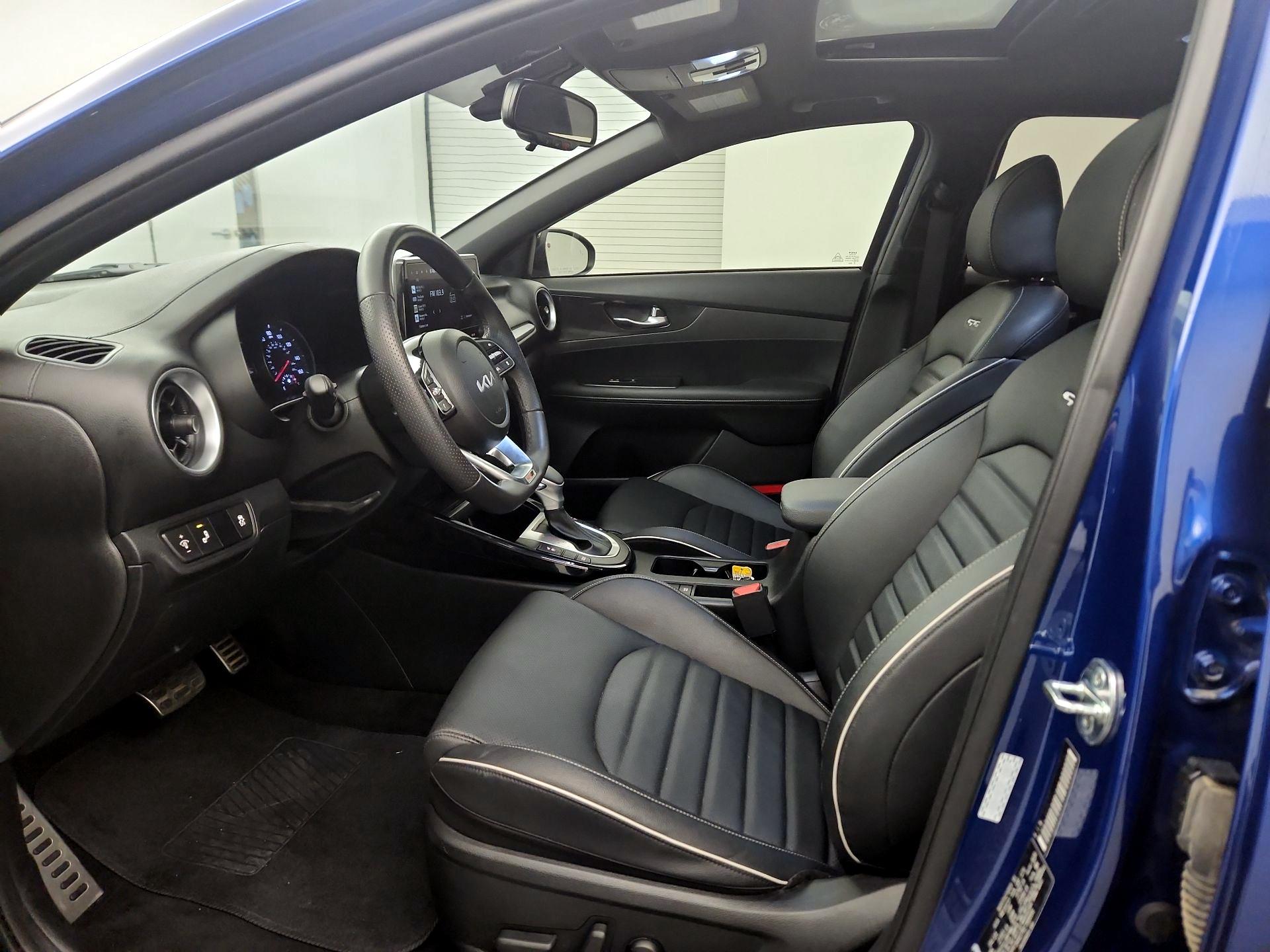 Thumbnail: 2024 Kia Forte - 9