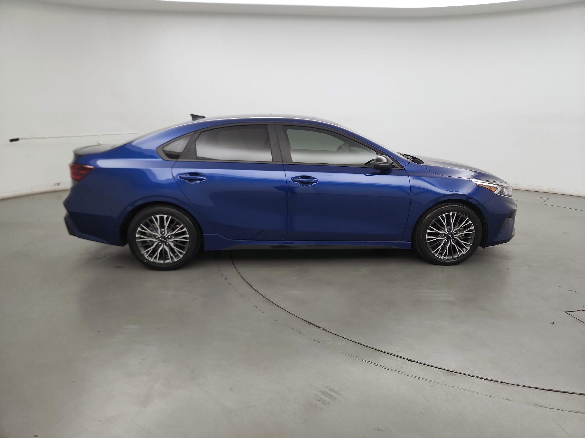 Thumbnail: 2024 Kia Forte - 4