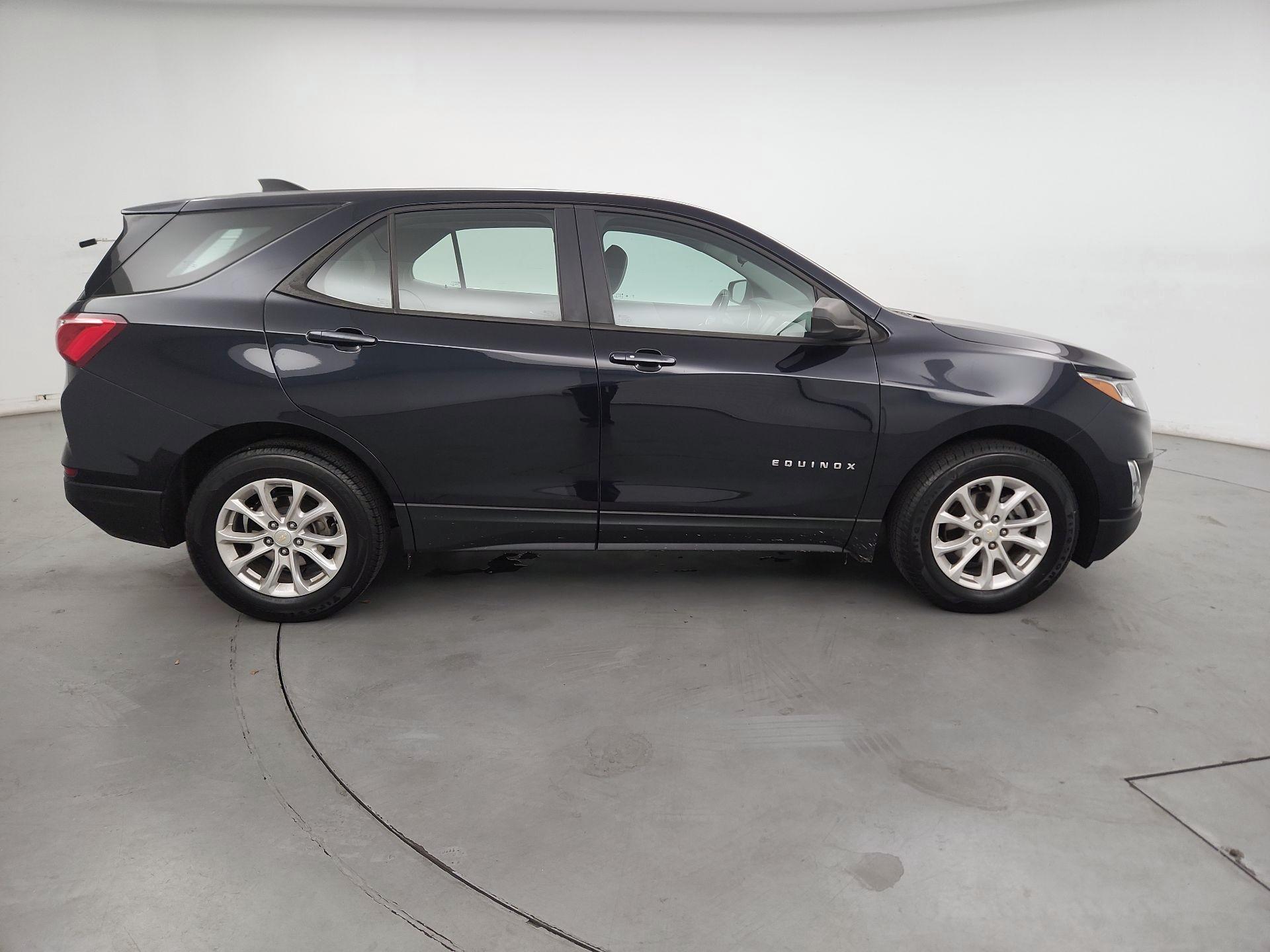 Thumbnail: 2020 Chevrolet Equinox - 4