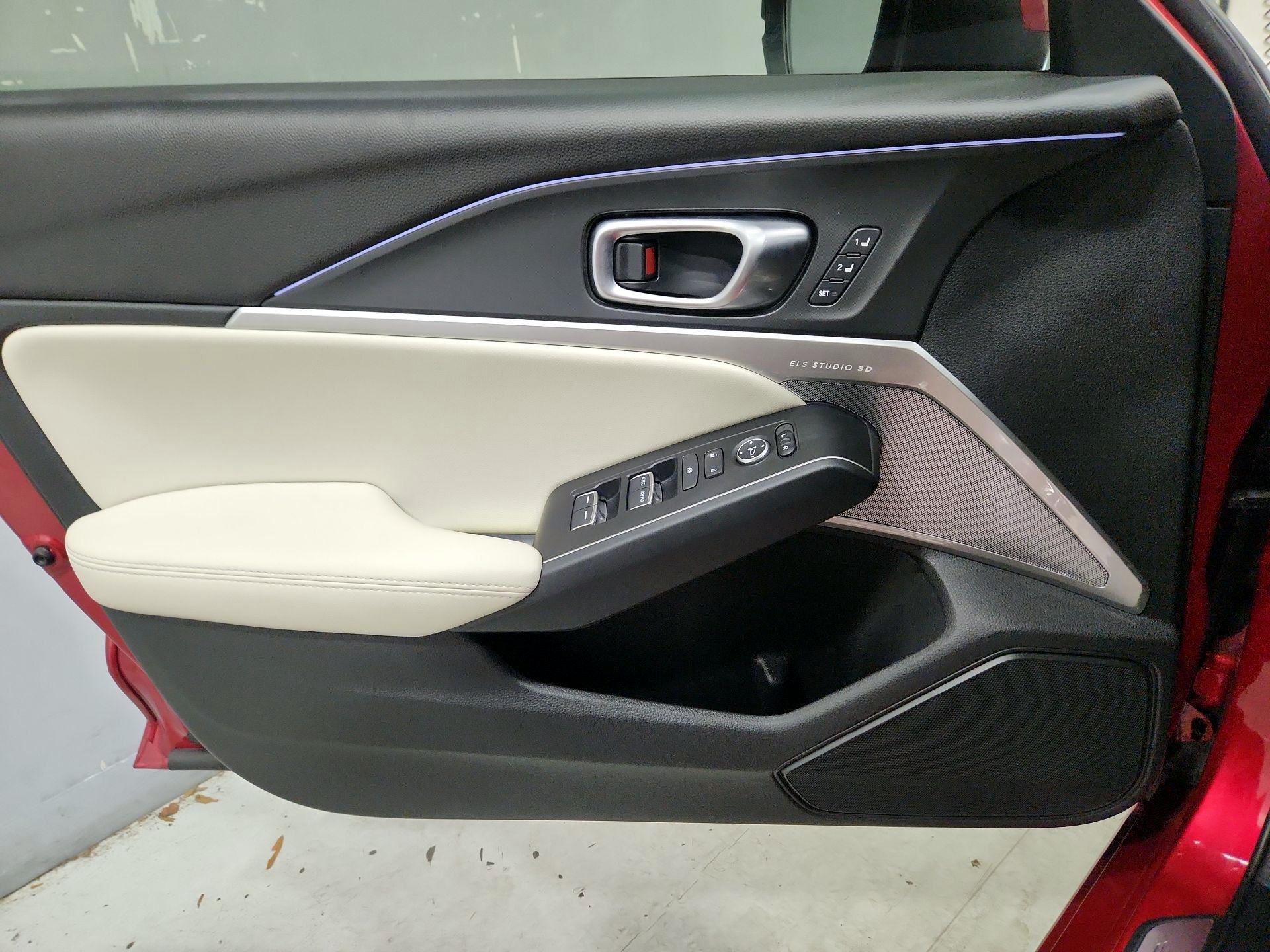 Thumbnail: 2023 Acura Integra - 12