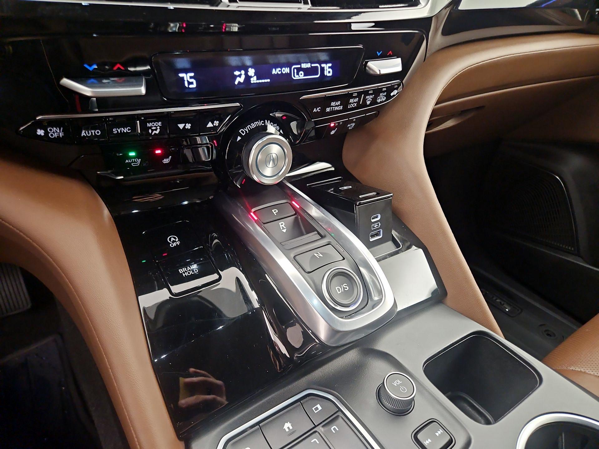 Thumbnail: 2024 Acura MDX - 18