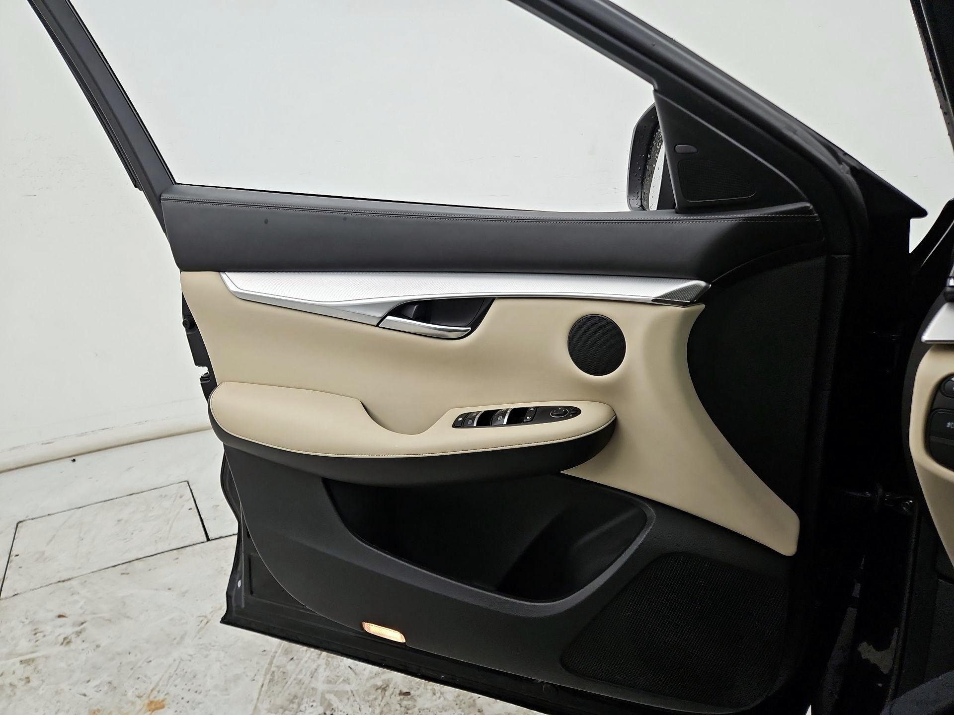 Thumbnail: 2021 INFINITI QX50 - 12