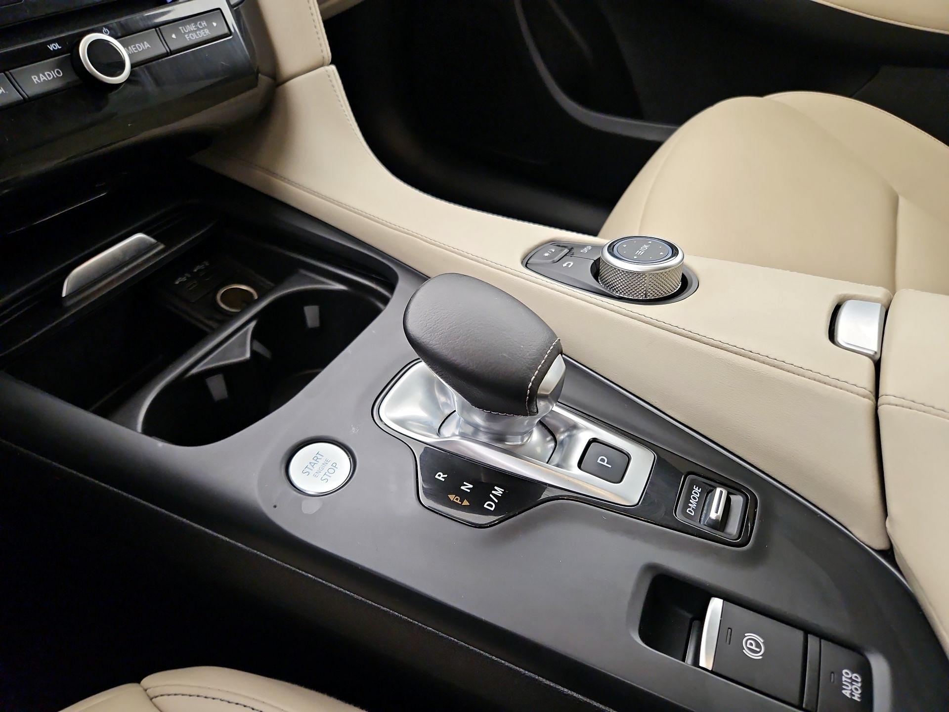 Thumbnail: 2021 INFINITI QX50 - 17