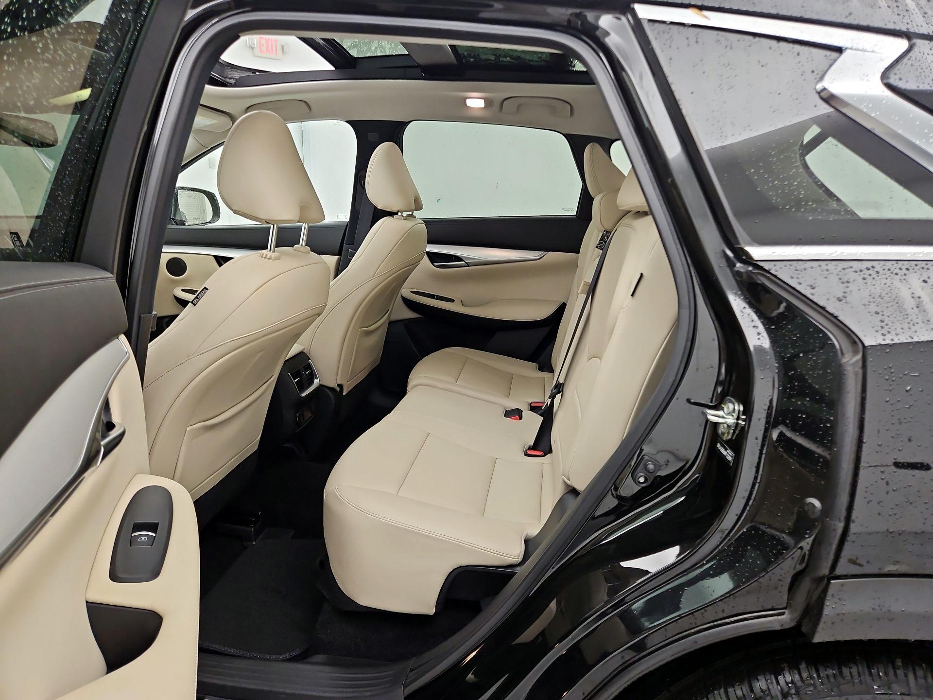 Thumbnail: 2021 INFINITI QX50 - 20