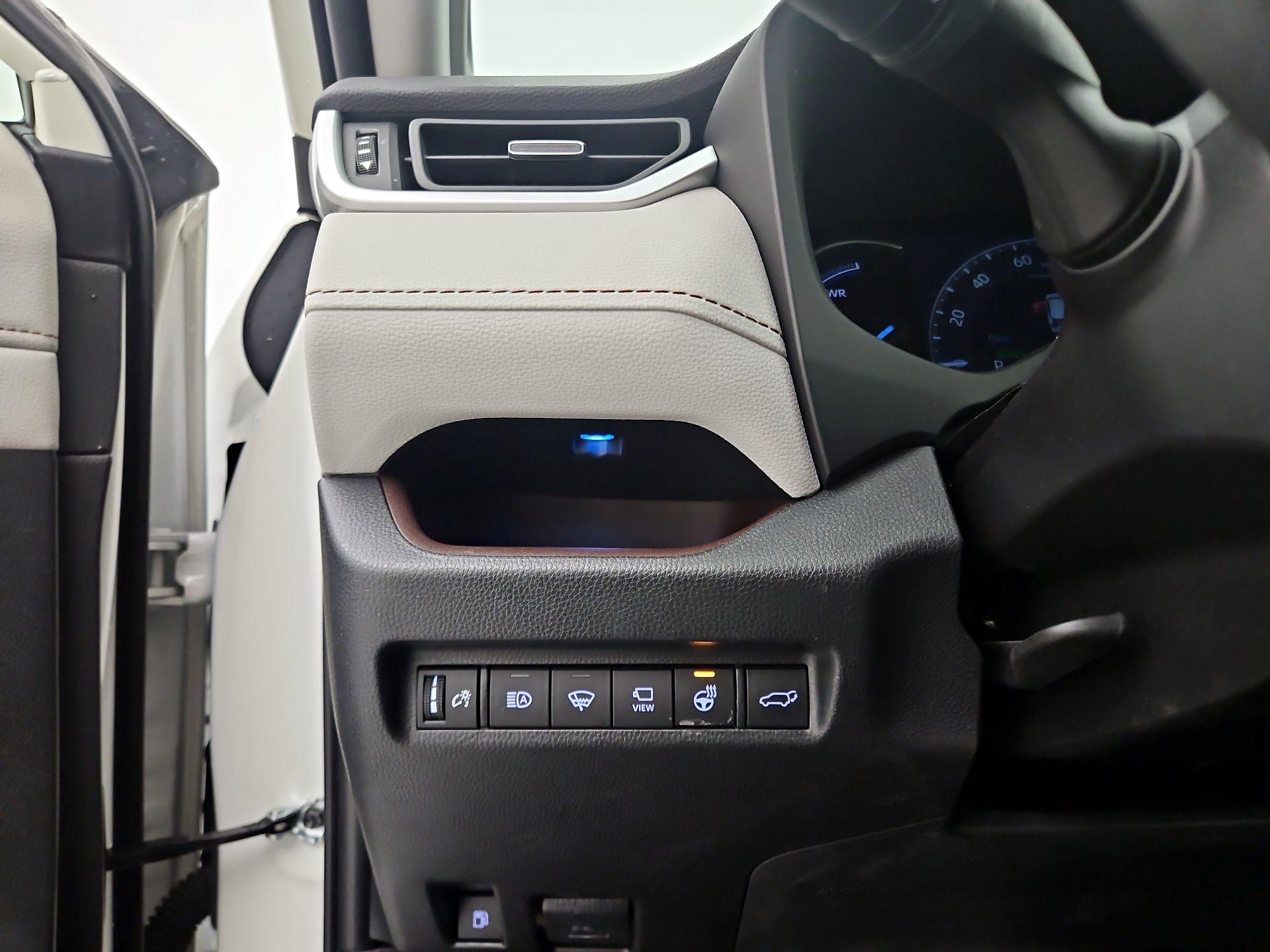 Thumbnail: 2022 Toyota RAV4 - 13