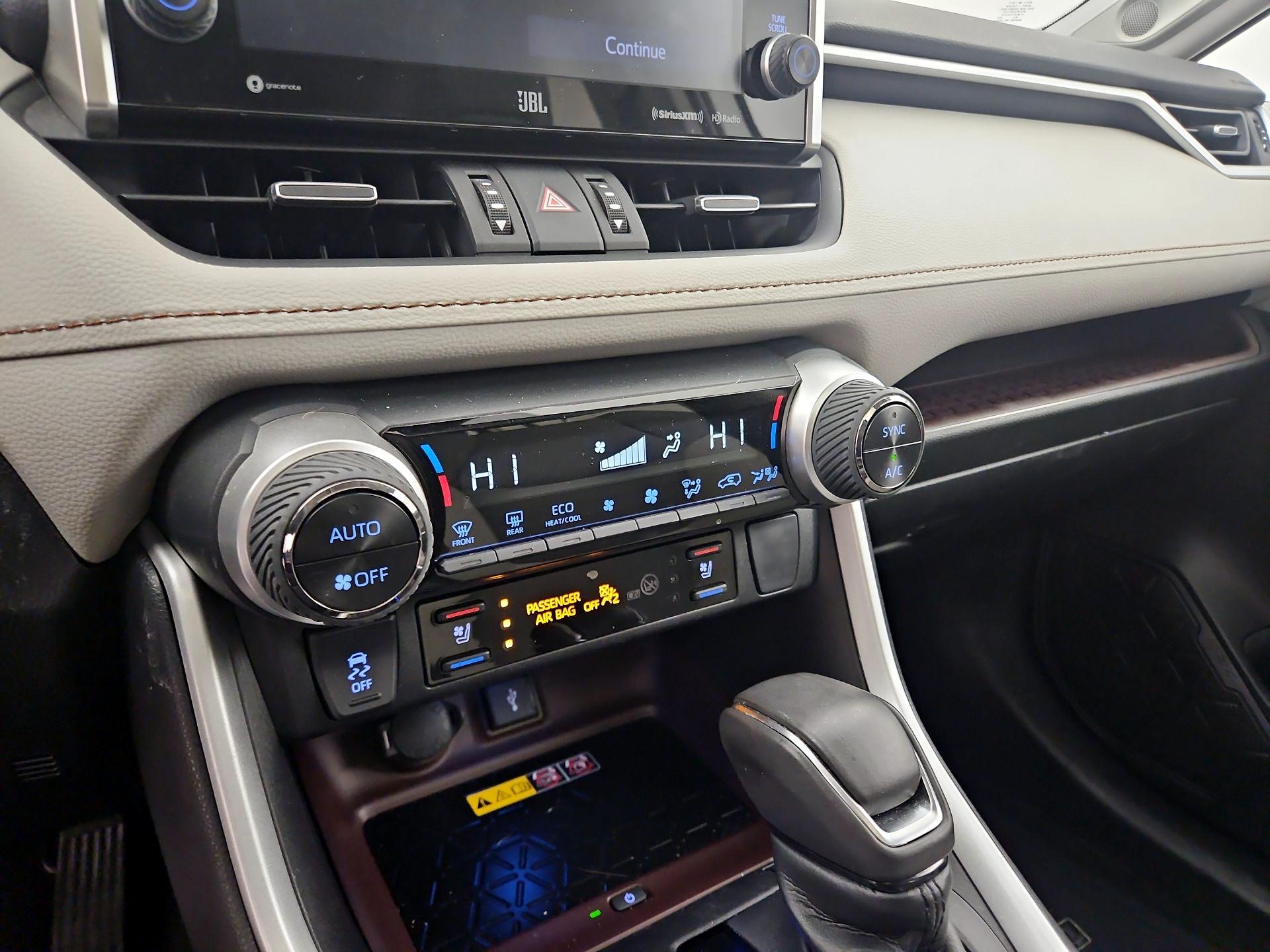 Thumbnail: 2022 Toyota RAV4 - 16