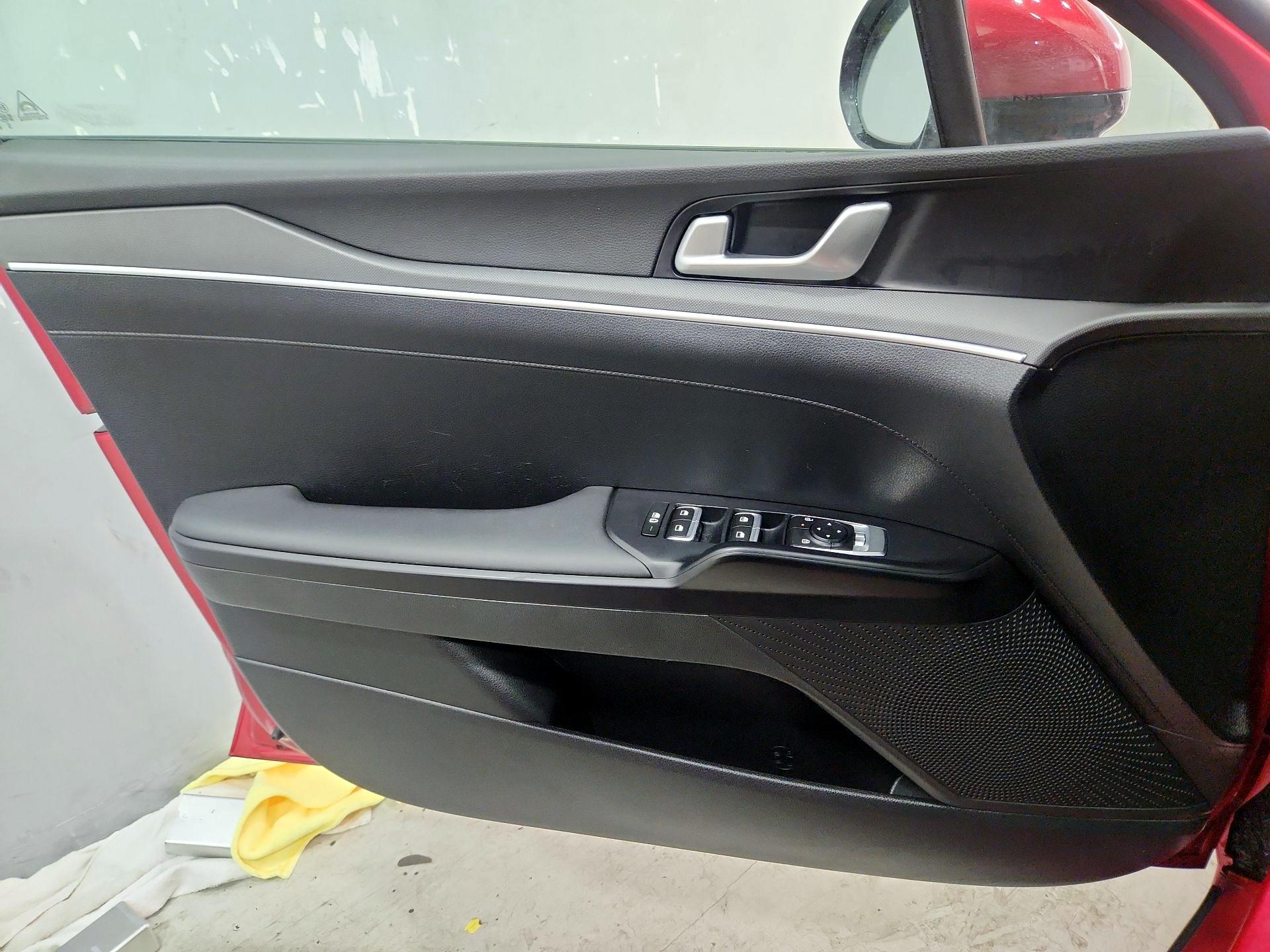 Thumbnail: 2025 Kia K5 - 12