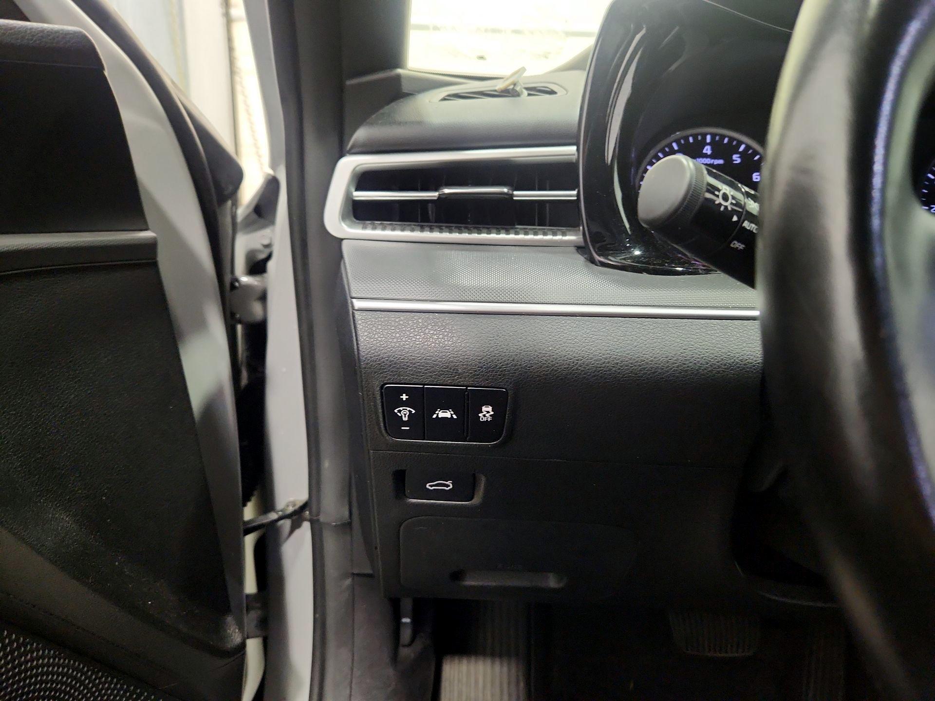 Thumbnail: 2023 Kia K5 - 13