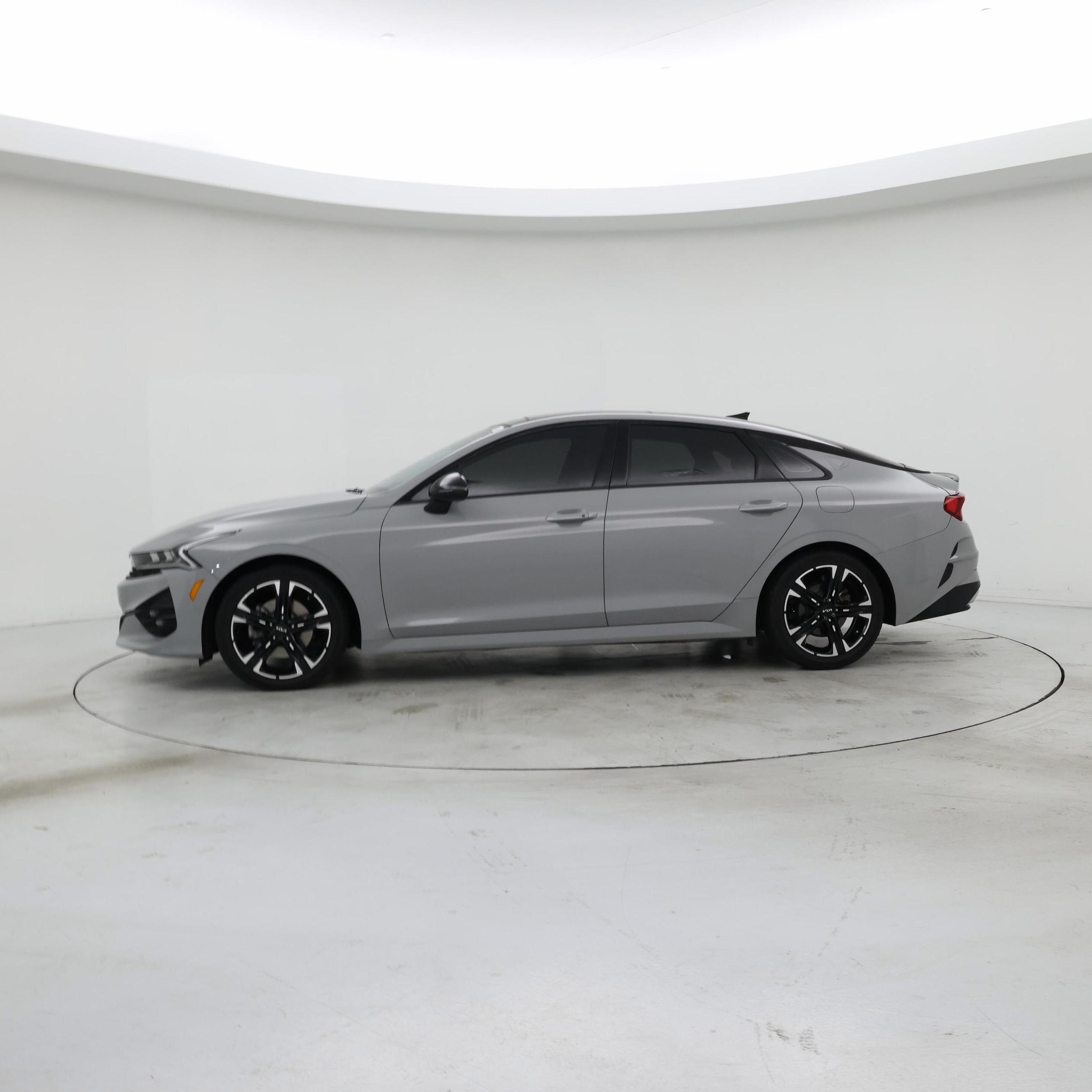 Thumbnail: 2023 Kia K5 - 3