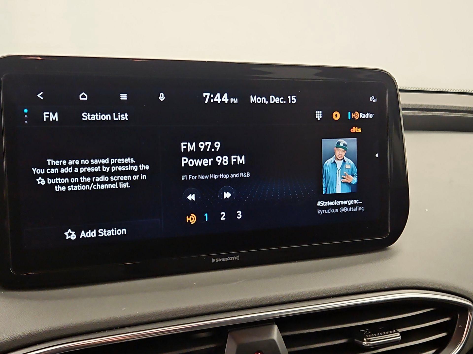 Thumbnail: 2023 Hyundai Santa Fe - 16