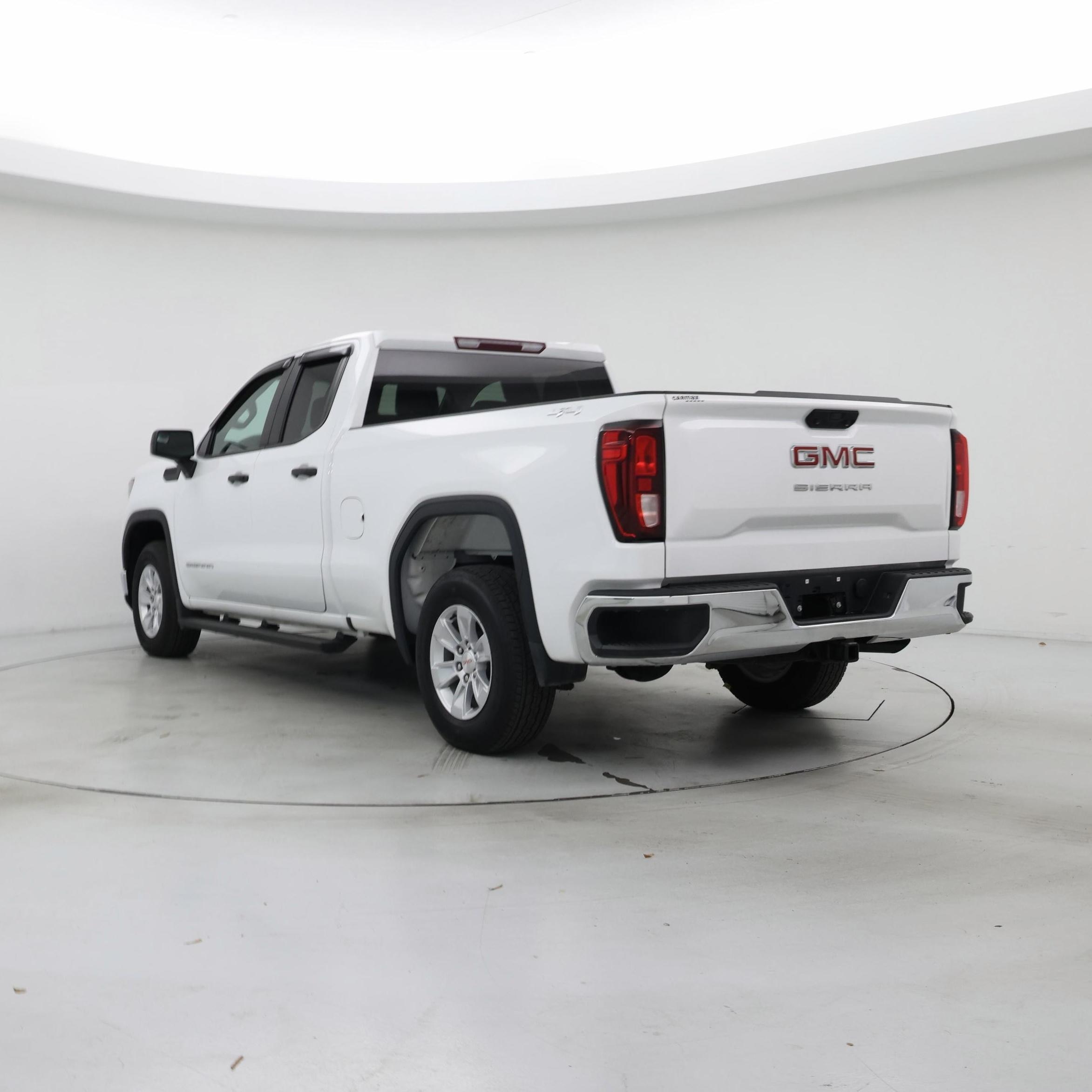 Thumbnail: 2023 GMC Sierra 1500 - 2