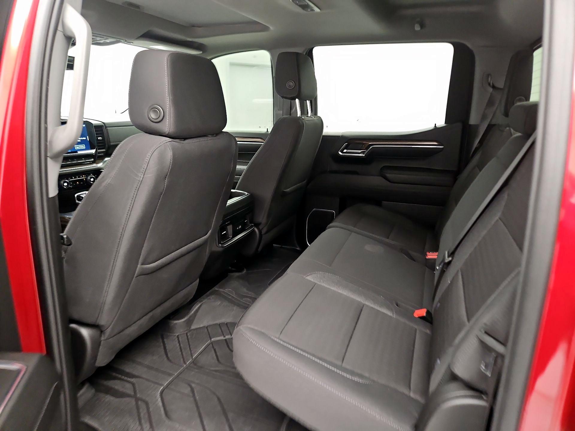 Thumbnail: 2024 Chevrolet Silverado 1500 - 18