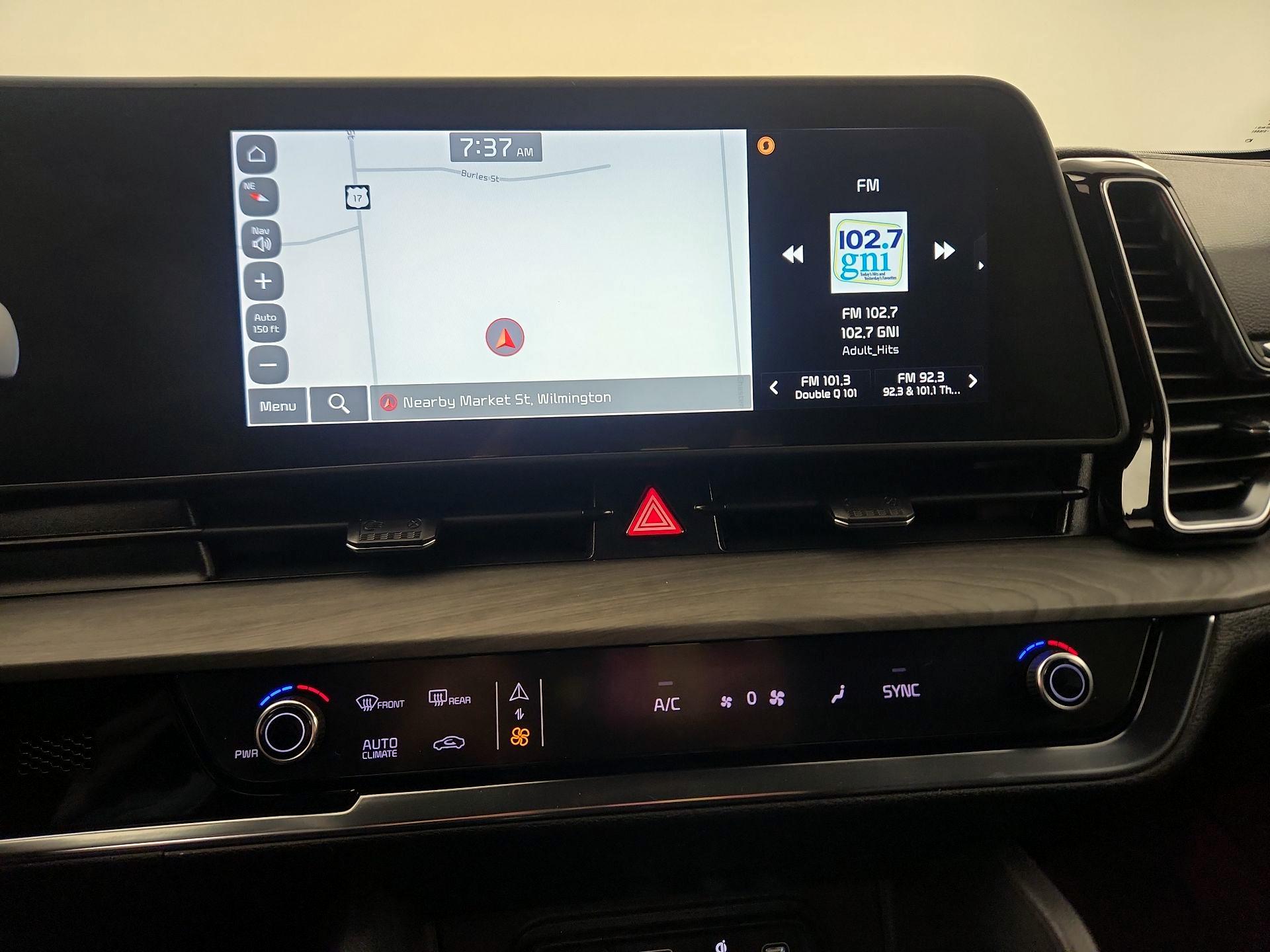 Thumbnail: 2023 Kia Sportage - 11