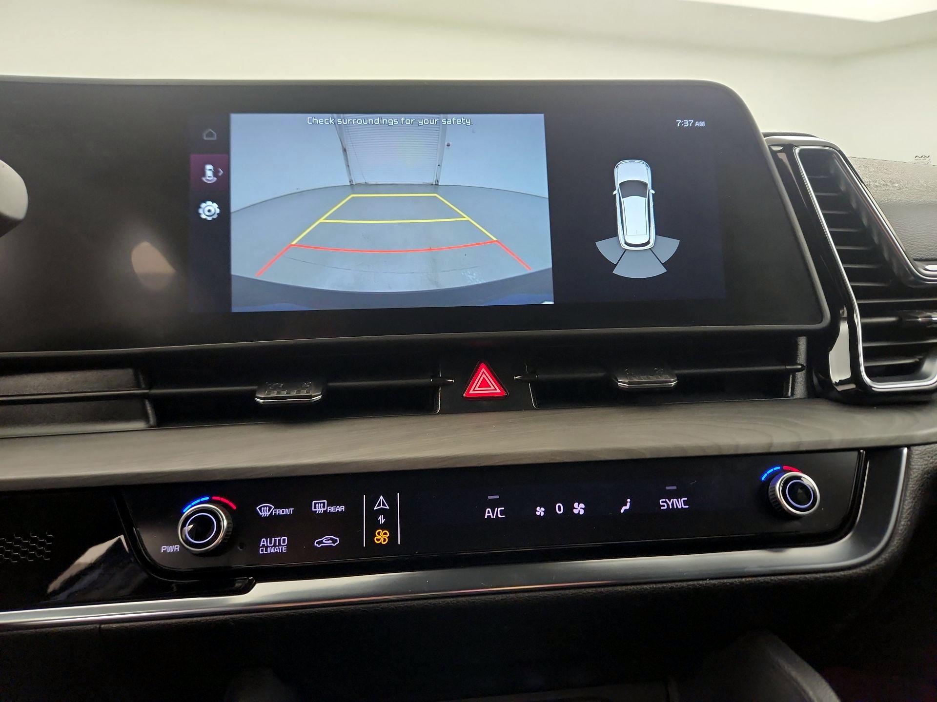 Thumbnail: 2023 Kia Sportage - 12