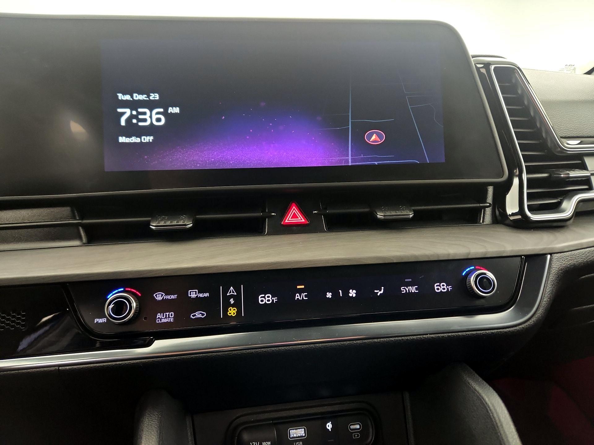 Thumbnail: 2023 Kia Sportage - 14