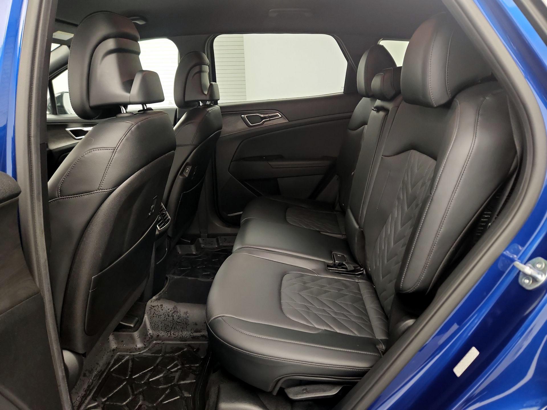 Thumbnail: 2023 Kia Sportage - 17