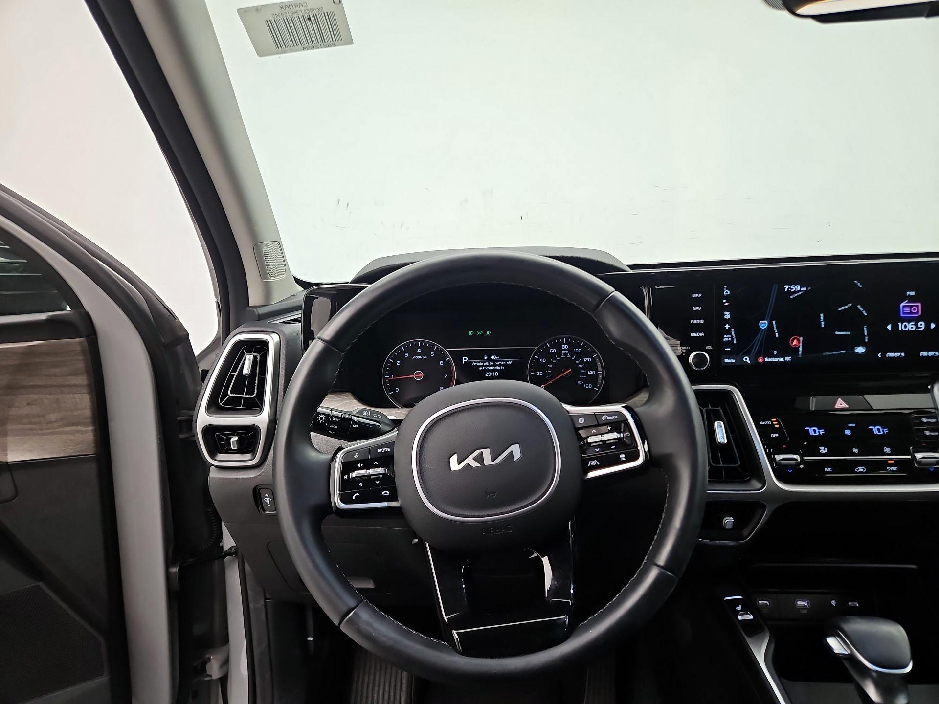 Thumbnail: 2022 Kia Sorento - 10