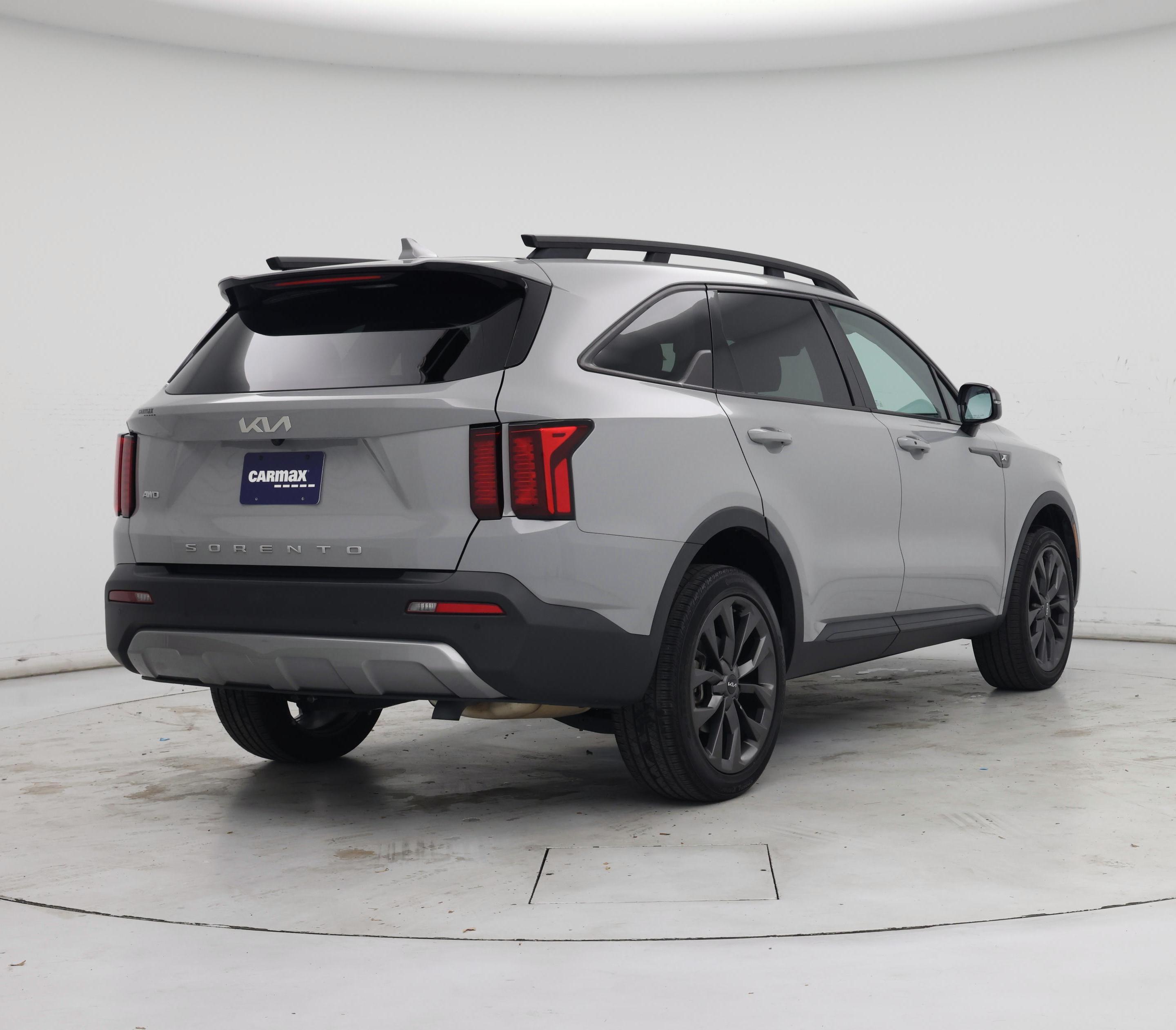 Thumbnail: 2022 Kia Sorento - 8