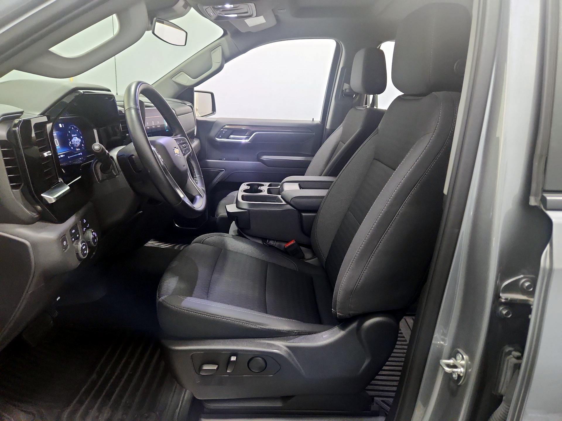 Thumbnail: 2023 Chevrolet Silverado 1500 - 11