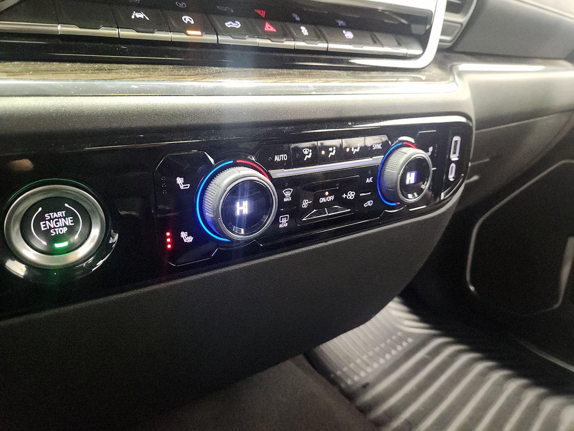 Thumbnail: 2023 Chevrolet Silverado 1500 - 17