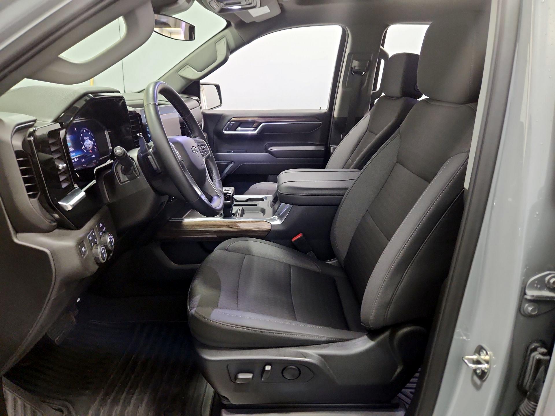 Thumbnail: 2024 Chevrolet Silverado 1500 - 11