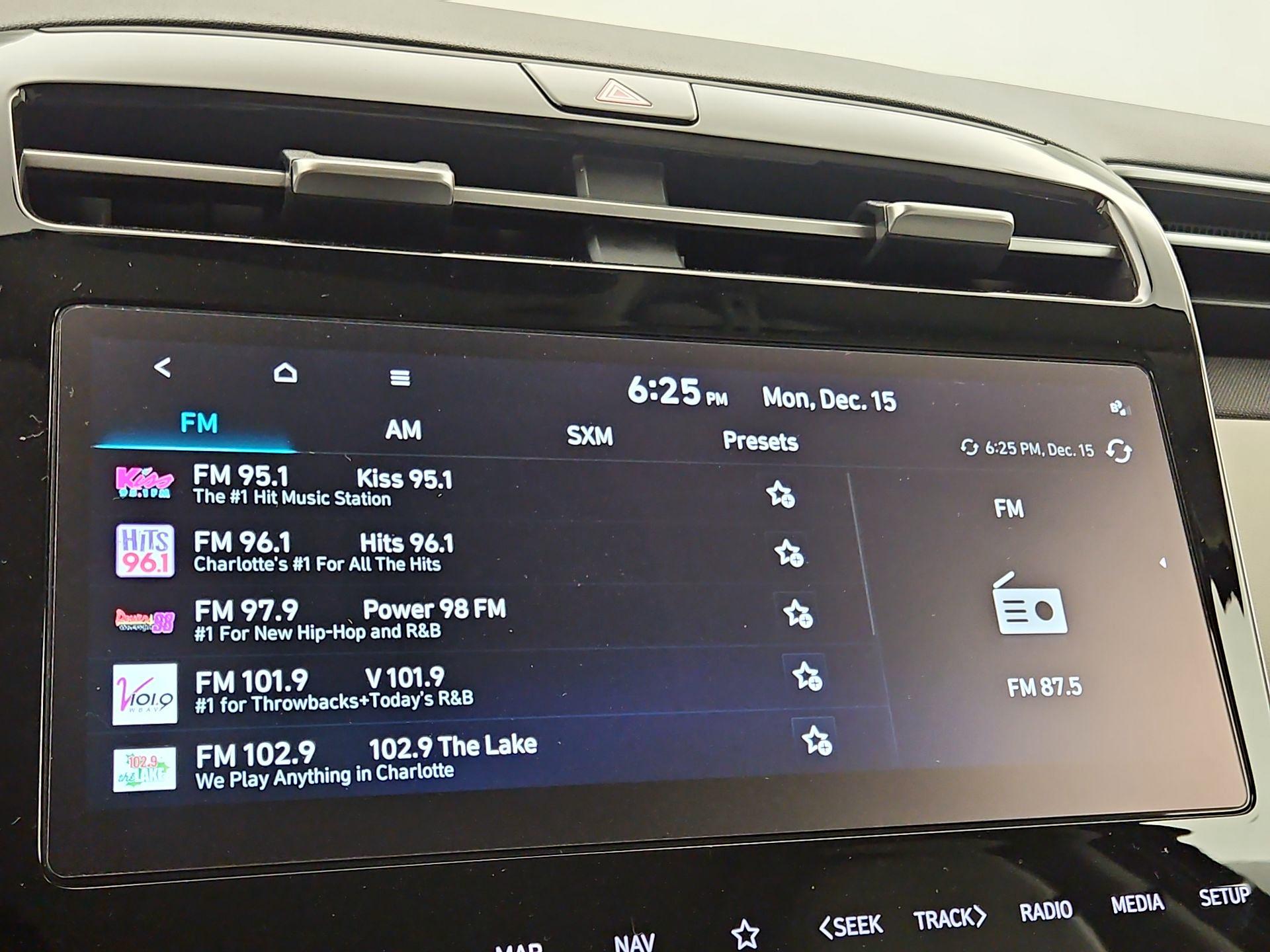 Thumbnail: 2023 Hyundai Tucson - 16