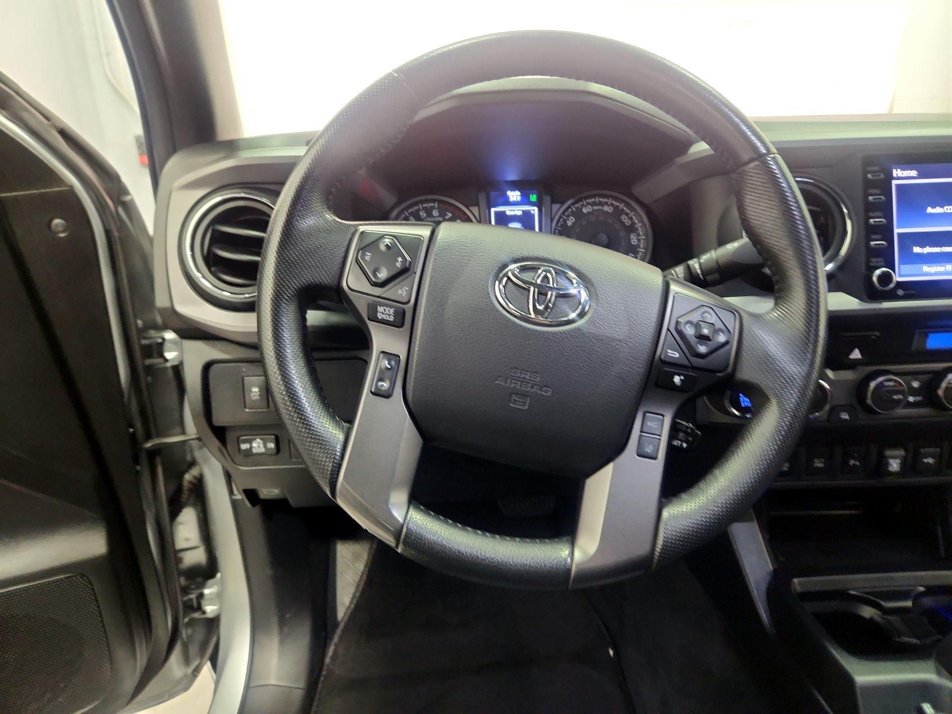 Thumbnail: 2022 Toyota Tacoma - 10