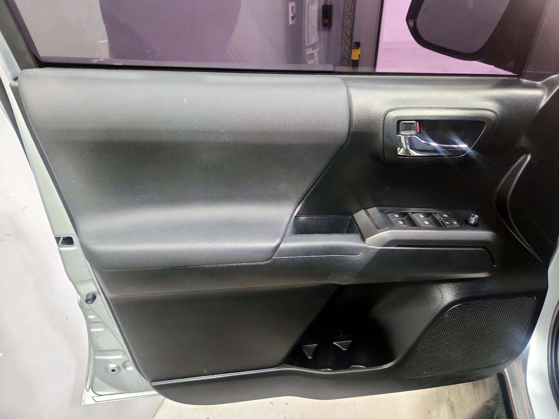 Thumbnail: 2022 Toyota Tacoma - 12