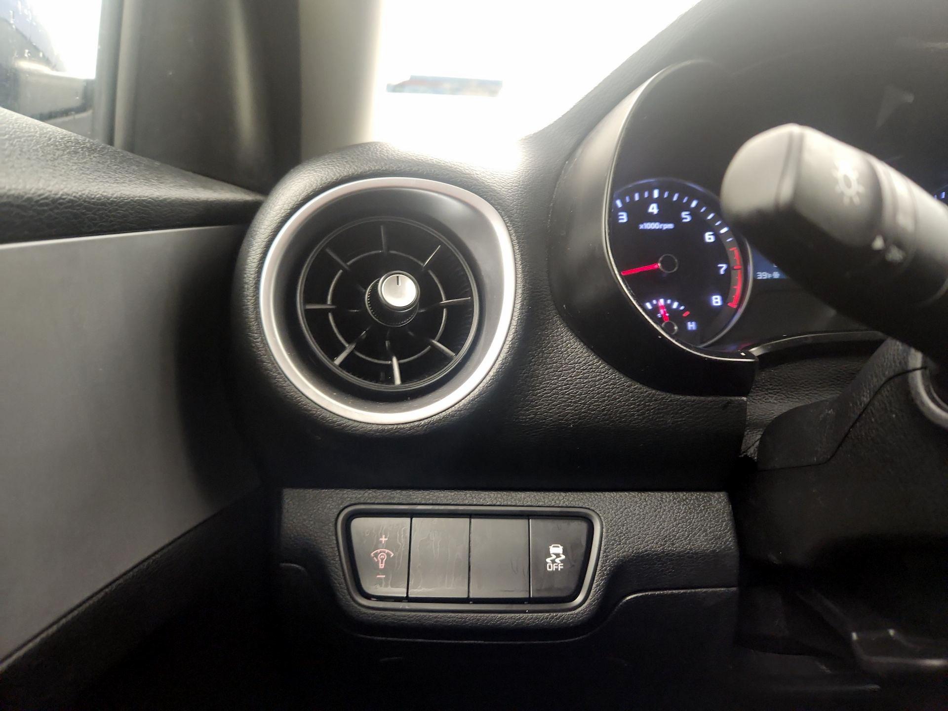 Thumbnail: 2023 Kia Forte - 11