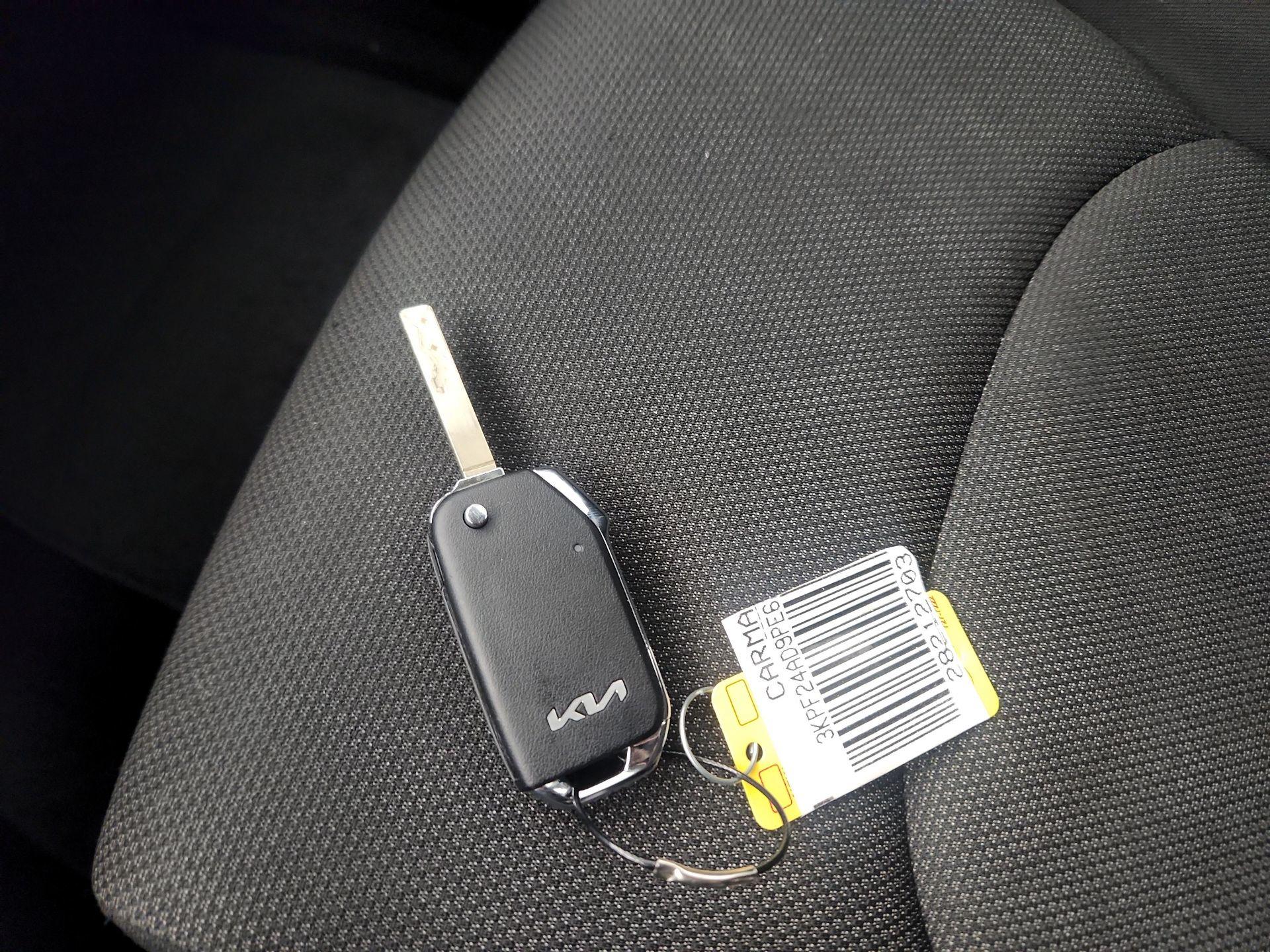 Thumbnail: 2023 Kia Forte - 20