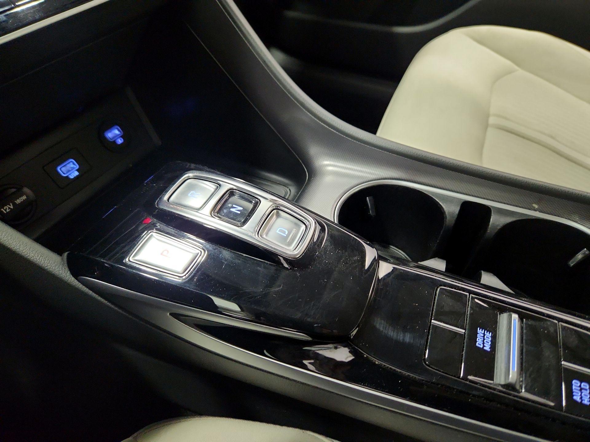 Thumbnail: 2023 Hyundai Sonata - 17