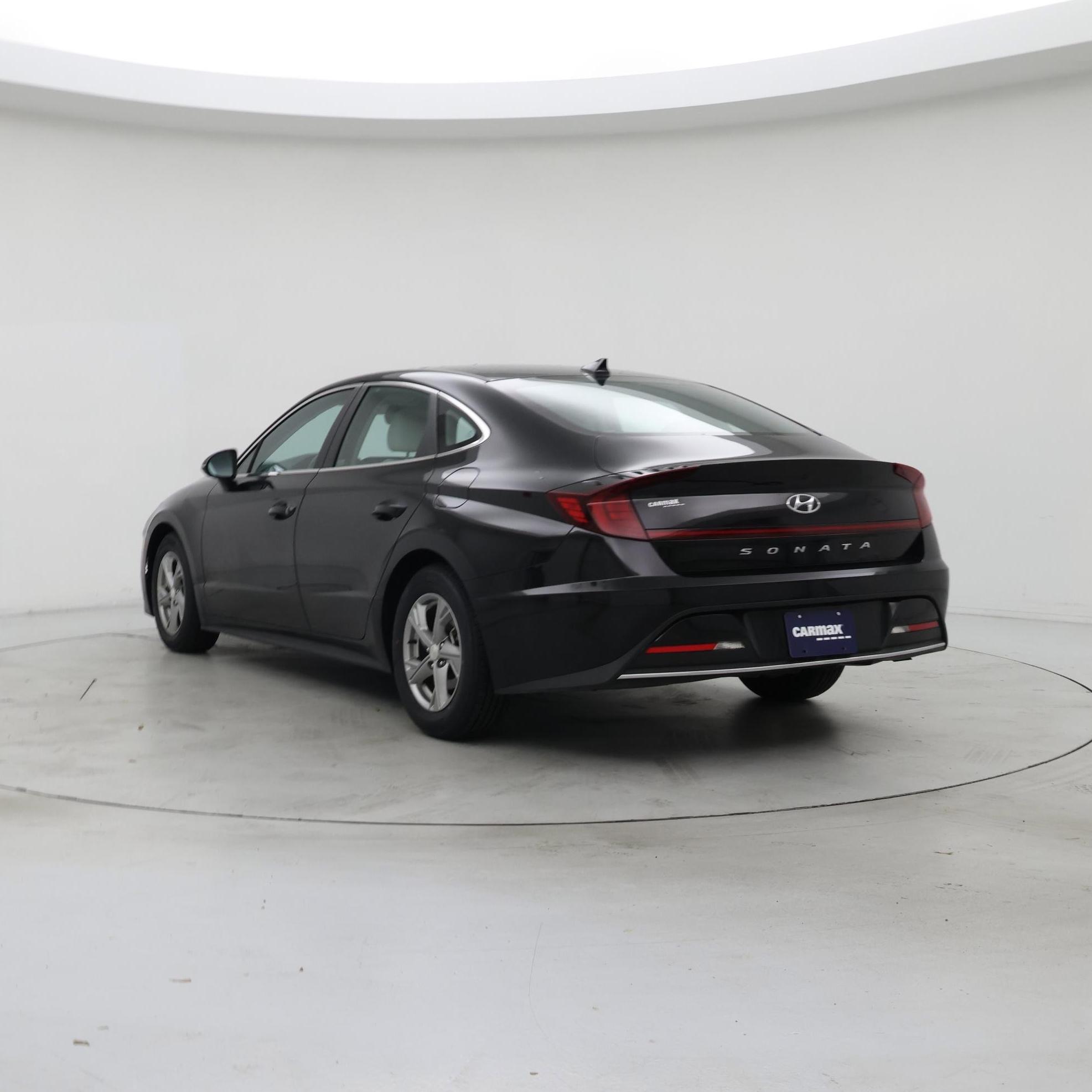 Thumbnail: 2023 Hyundai Sonata - 2