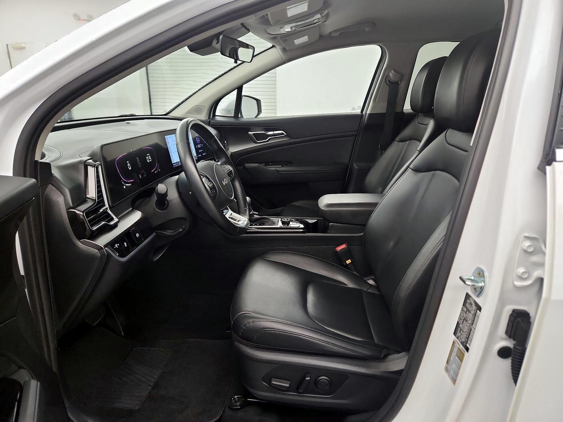 Thumbnail: 2023 Kia Sportage - 9