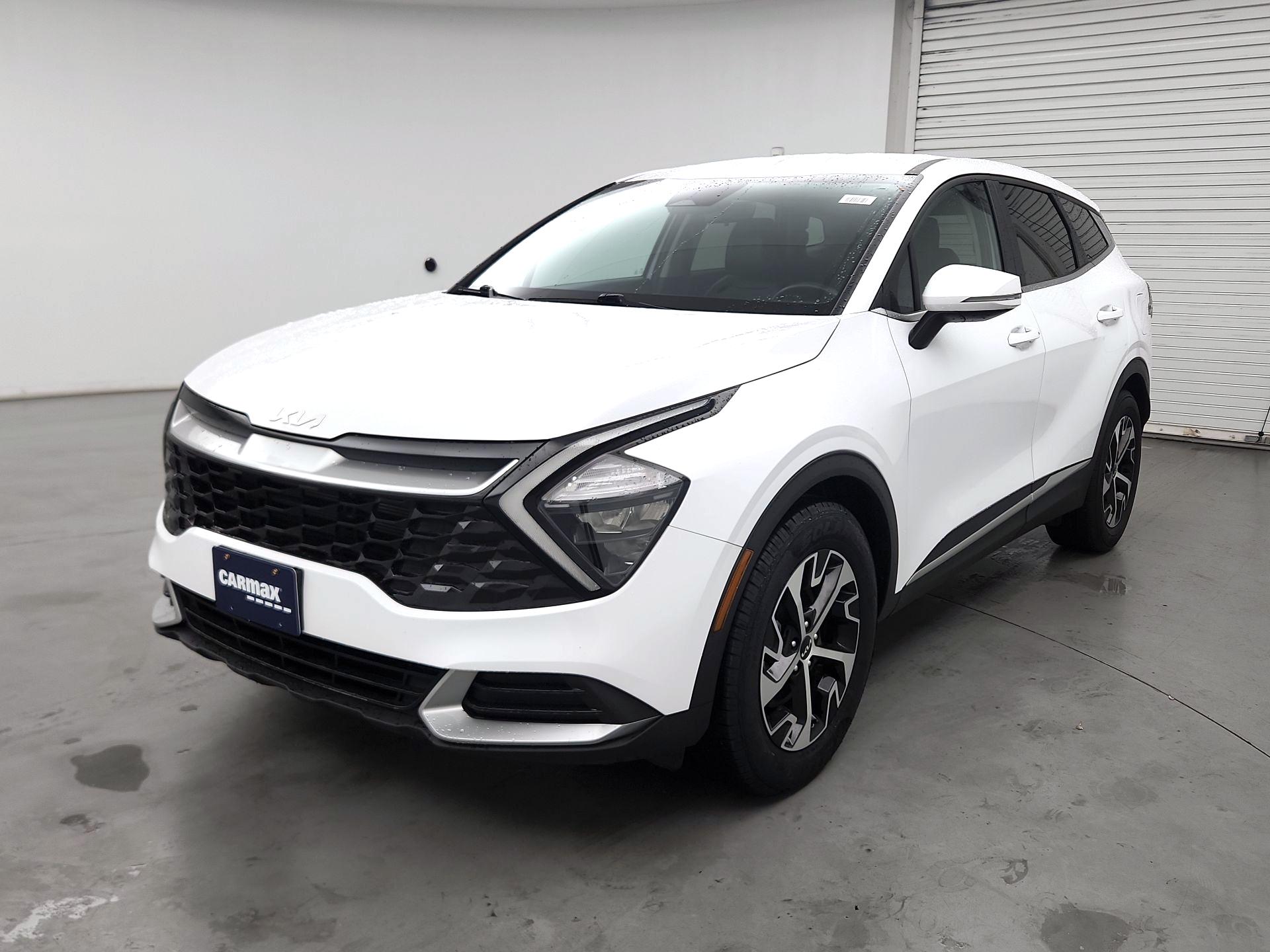 Thumbnail: 2023 Kia Sportage - 3