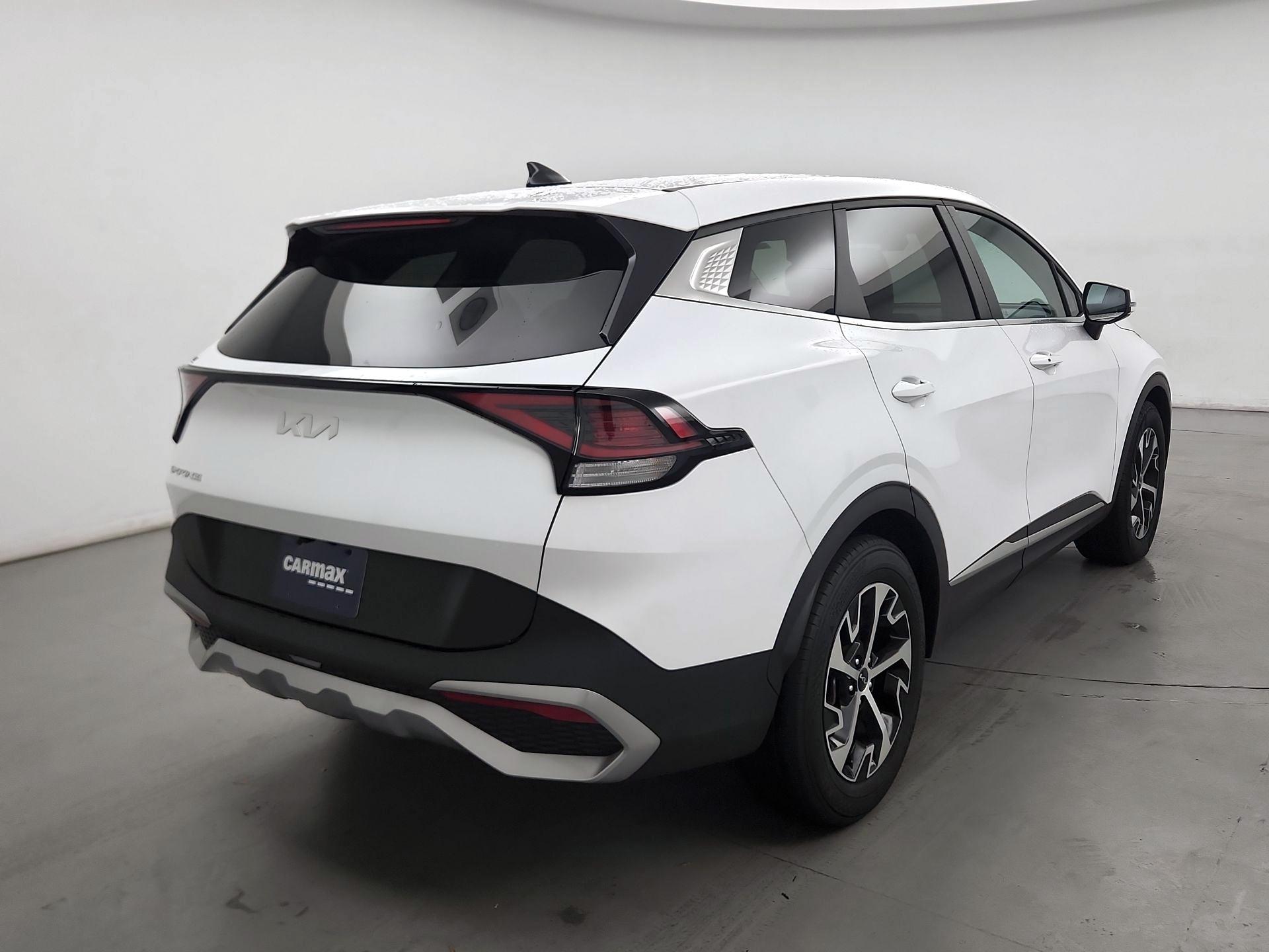 Thumbnail: 2023 Kia Sportage - 5