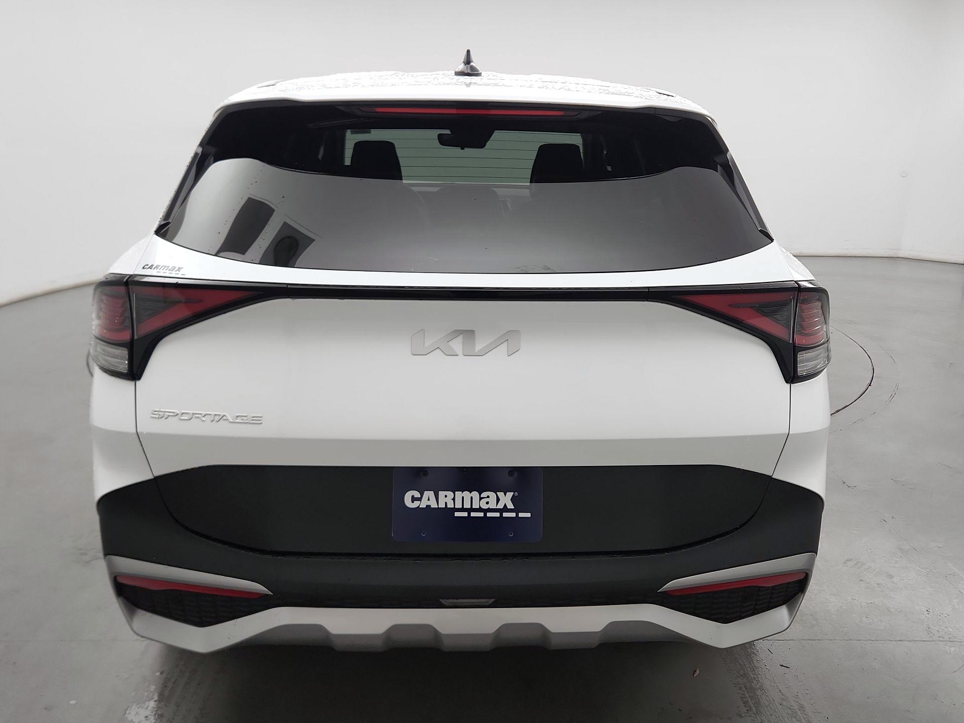 Thumbnail: 2023 Kia Sportage - 6