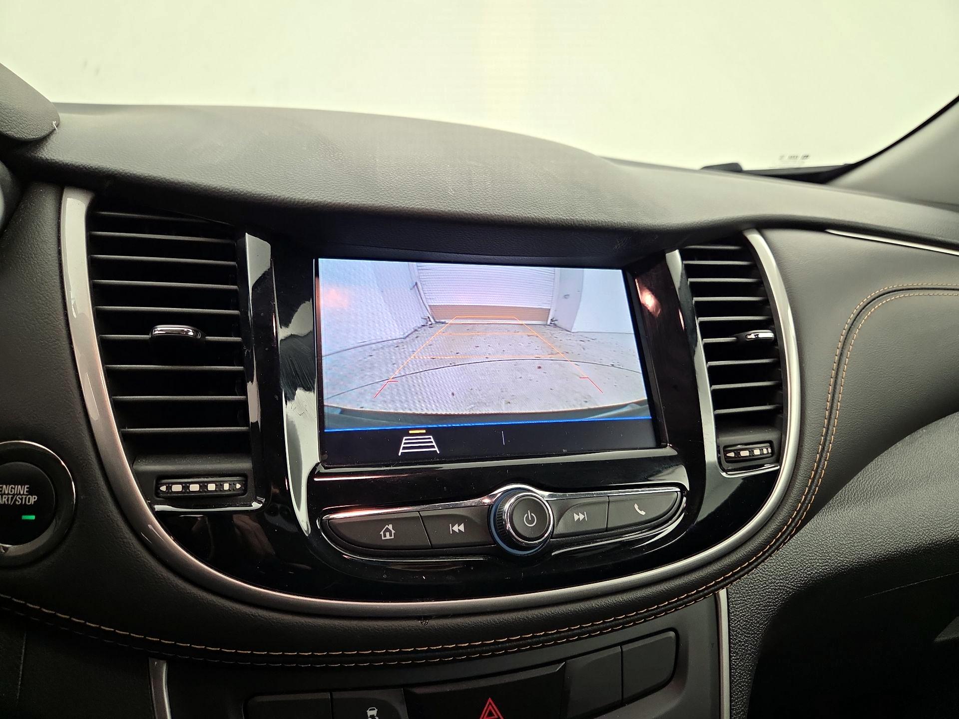 Thumbnail: 2021 Chevrolet Trax - 14