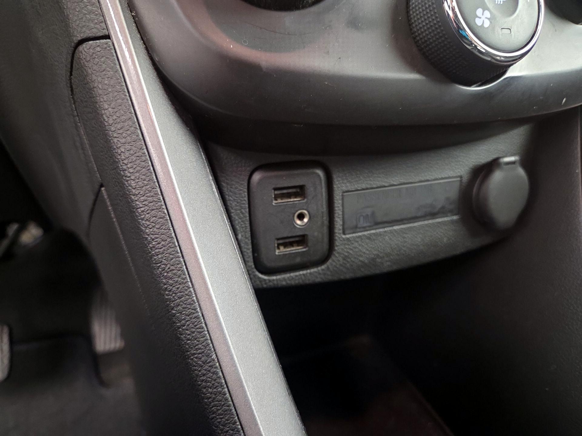 Thumbnail: 2021 Chevrolet Trax - 18