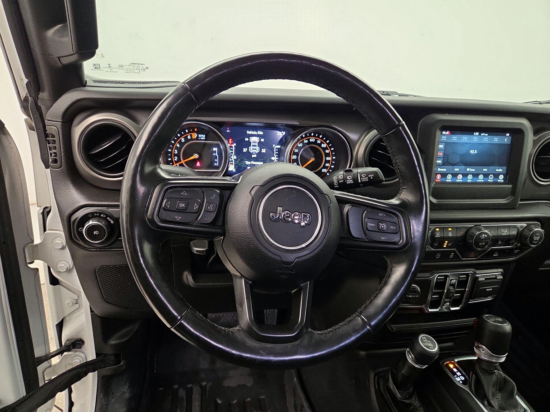 Thumbnail: 2022 Jeep Wrangler - 10