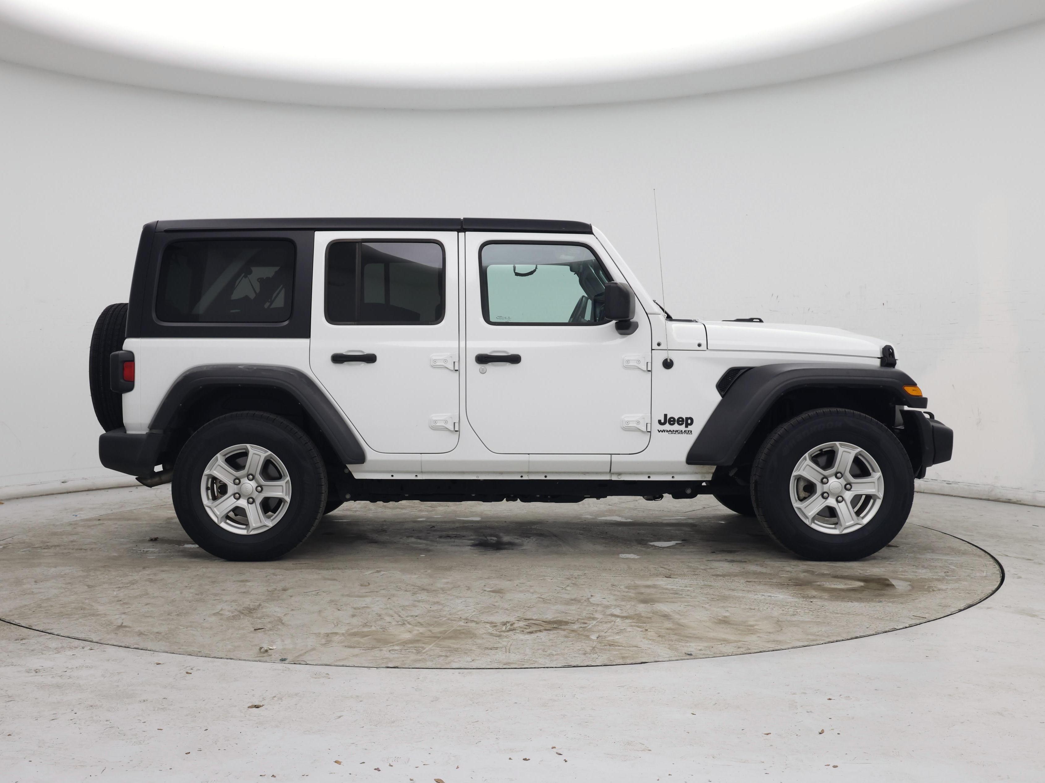 Thumbnail: 2022 Jeep Wrangler - 7