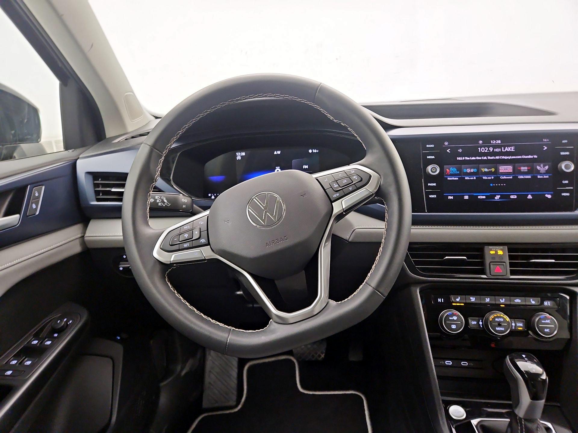 Thumbnail: 2024 Volkswagen Taos - 10