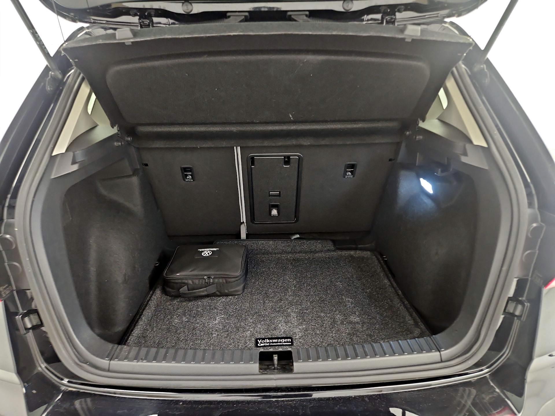 Thumbnail: 2024 Volkswagen Taos - 20