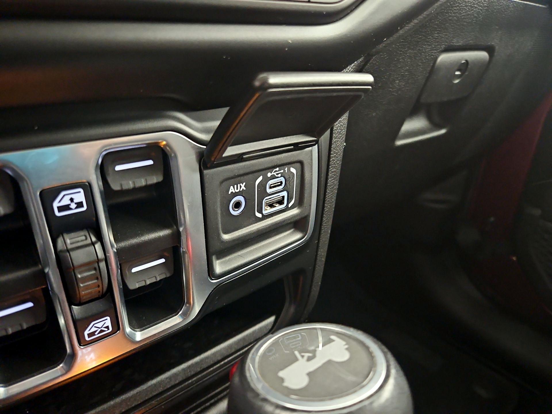 Thumbnail: 2021 Jeep Wrangler - 19