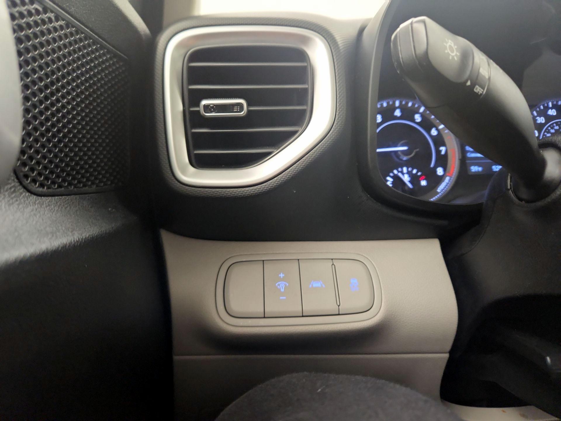 Thumbnail: 2020 Hyundai Venue - 11